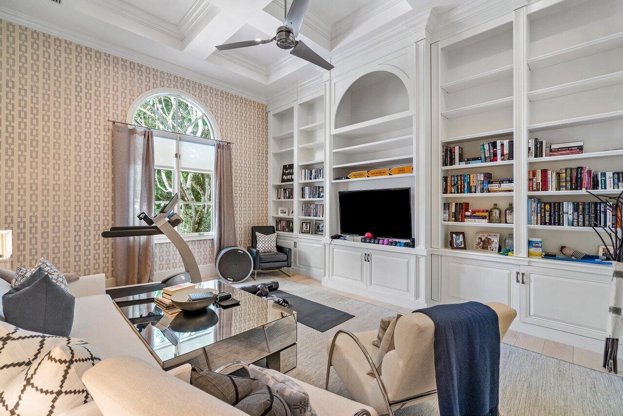 EQUESTRIAN CLUB ESTATES 1 - Residential