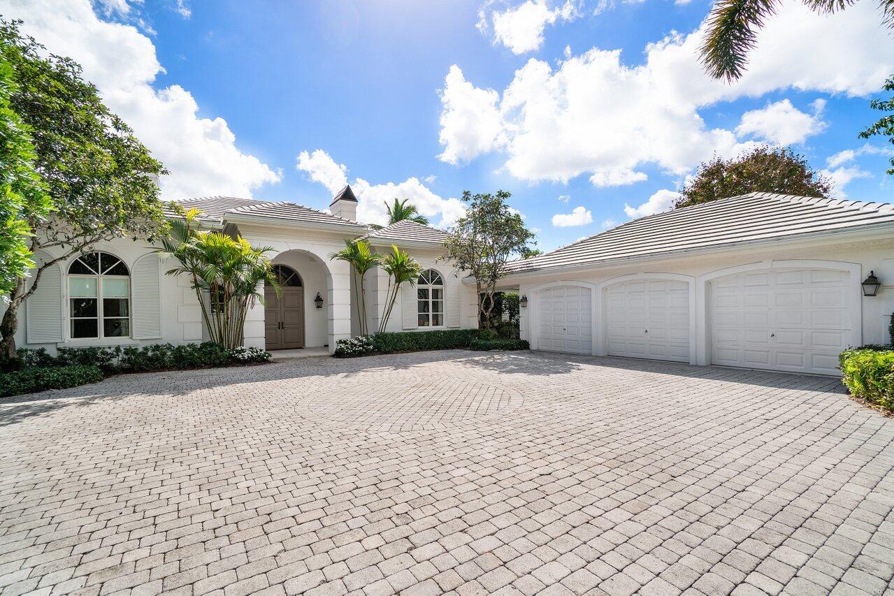 EQUESTRIAN CLUB ESTATES 1 - Residential