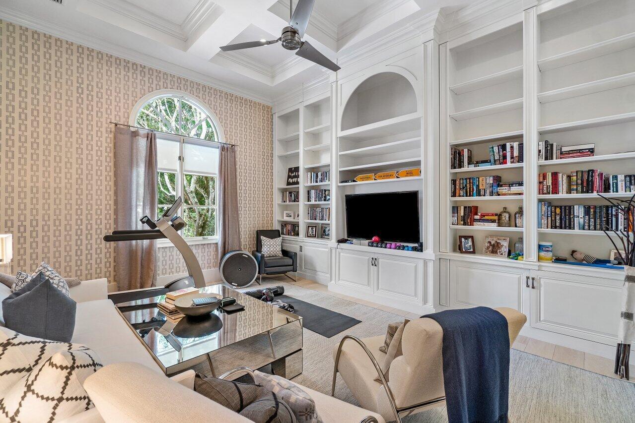 EQUESTRIAN CLUB ESTATES 1 - Residential