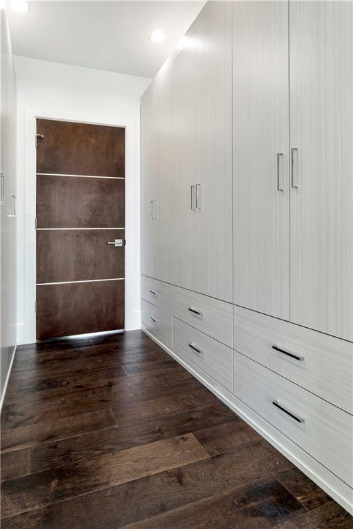Las Olas Isles - Residential