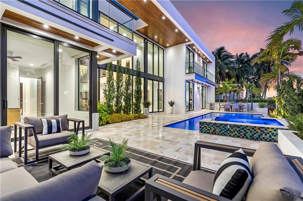Las Olas Isles - Residential