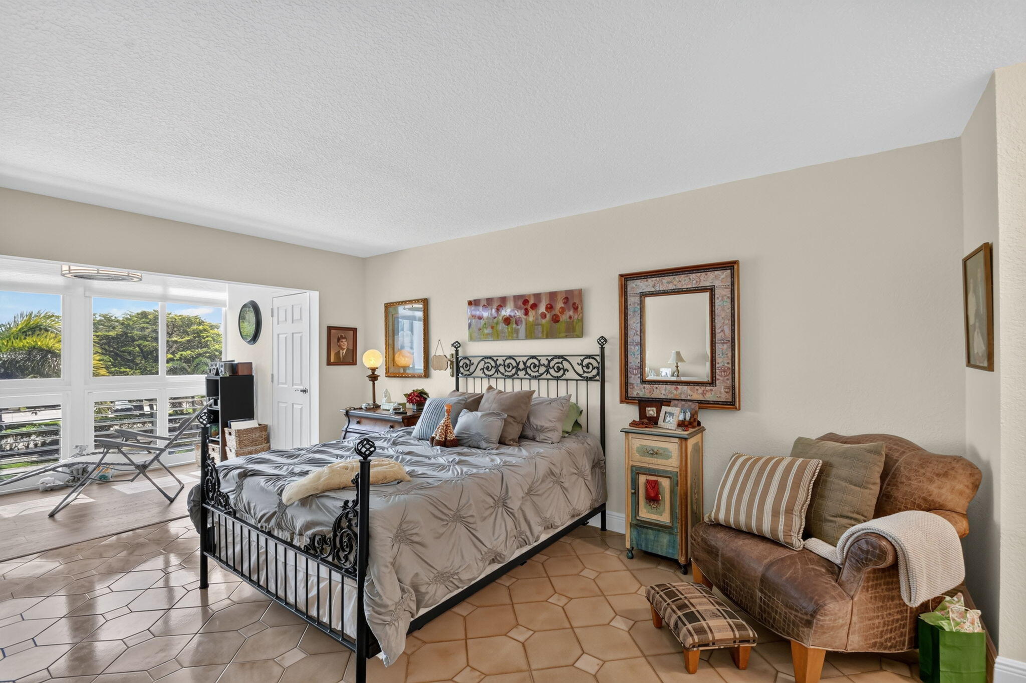 POINCIANA PLACE CONDO 1,2,8 AND 9 - Residential