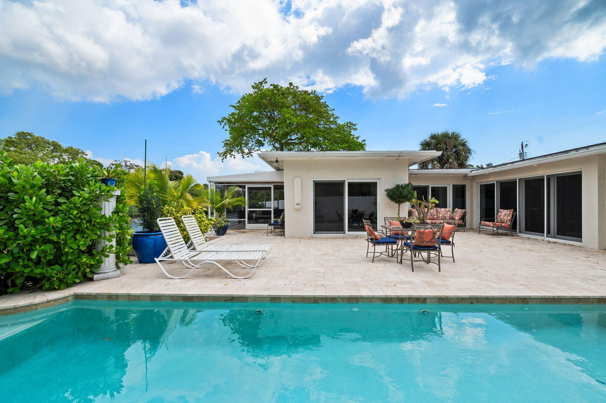 TROPICAL MANORS ADD 26 - Residential