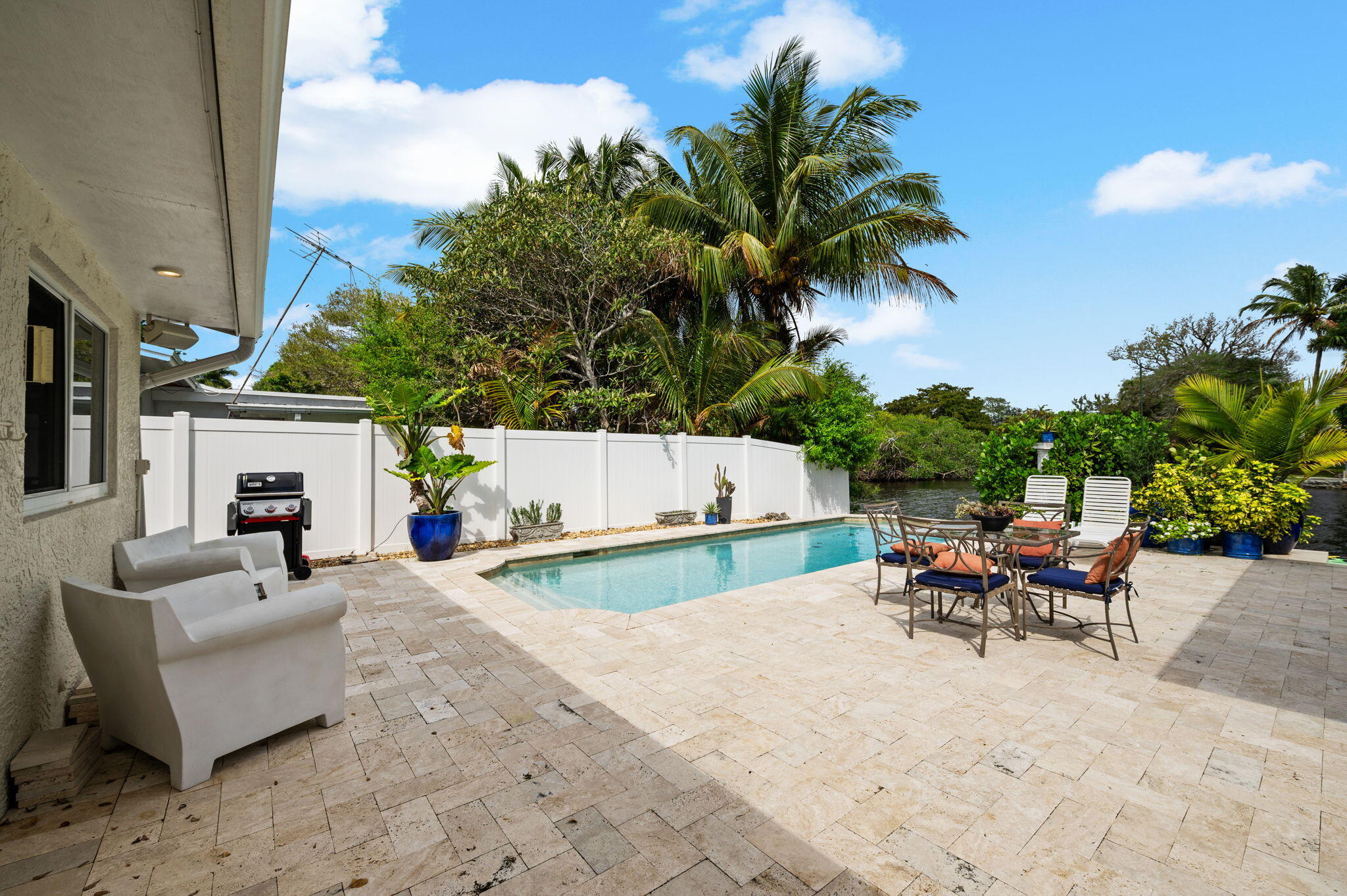 TROPICAL MANORS ADD 26 - Residential