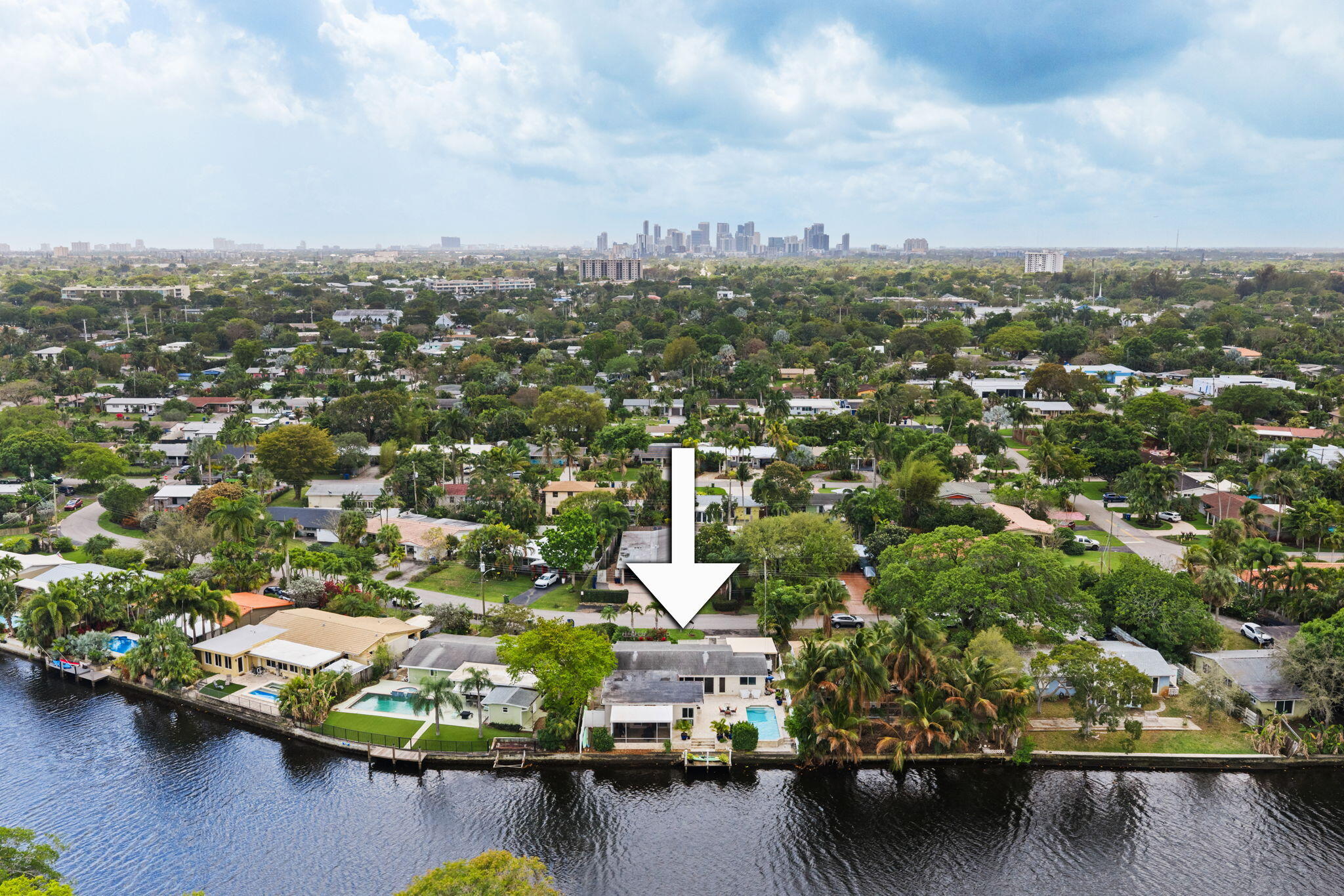 TROPICAL MANORS ADD 26 - Residential