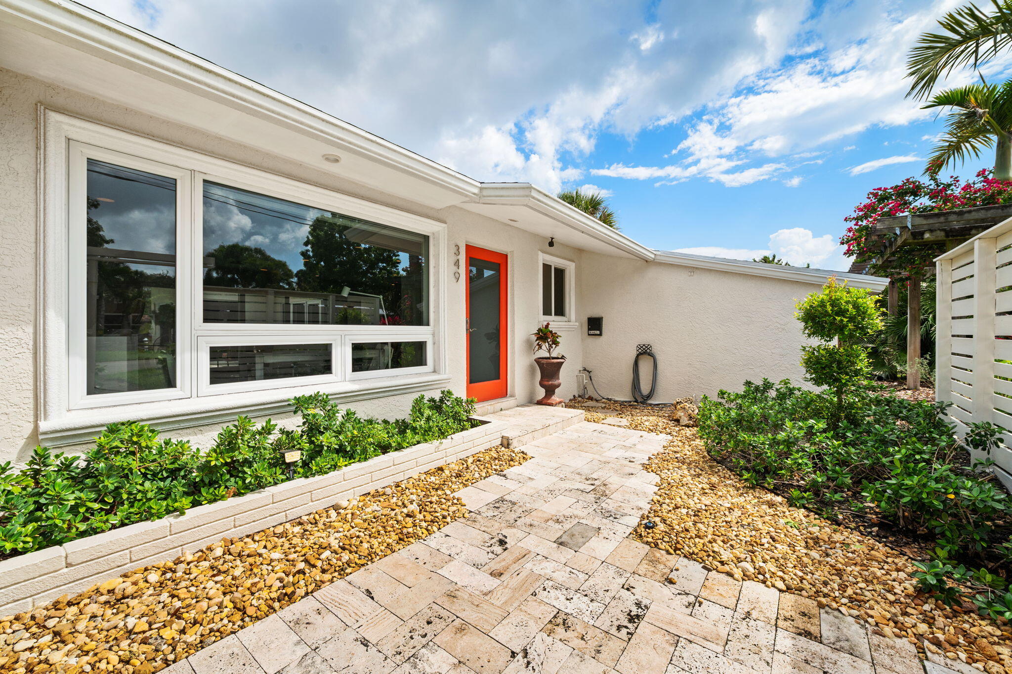TROPICAL MANORS ADD 26 - Residential