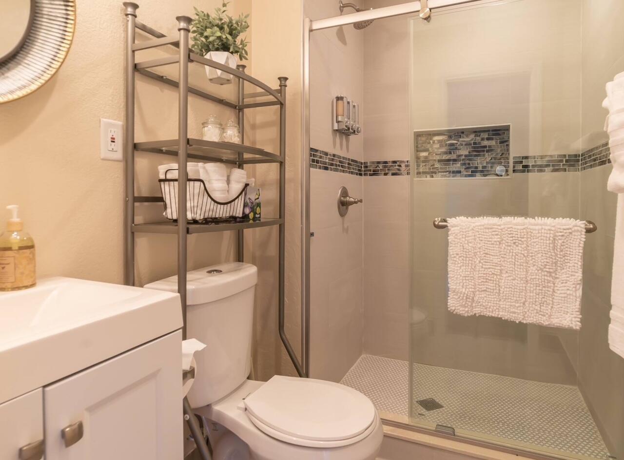 FLORAL PARK LANTANA - Residential