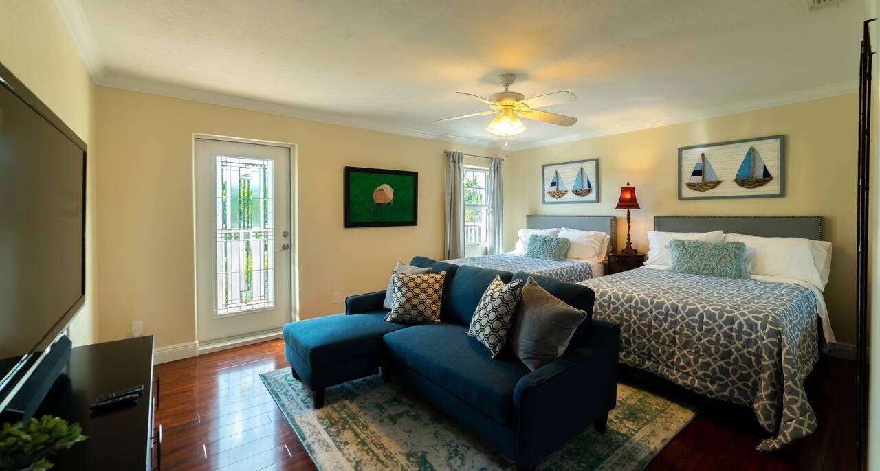 FLORAL PARK LANTANA - Residential