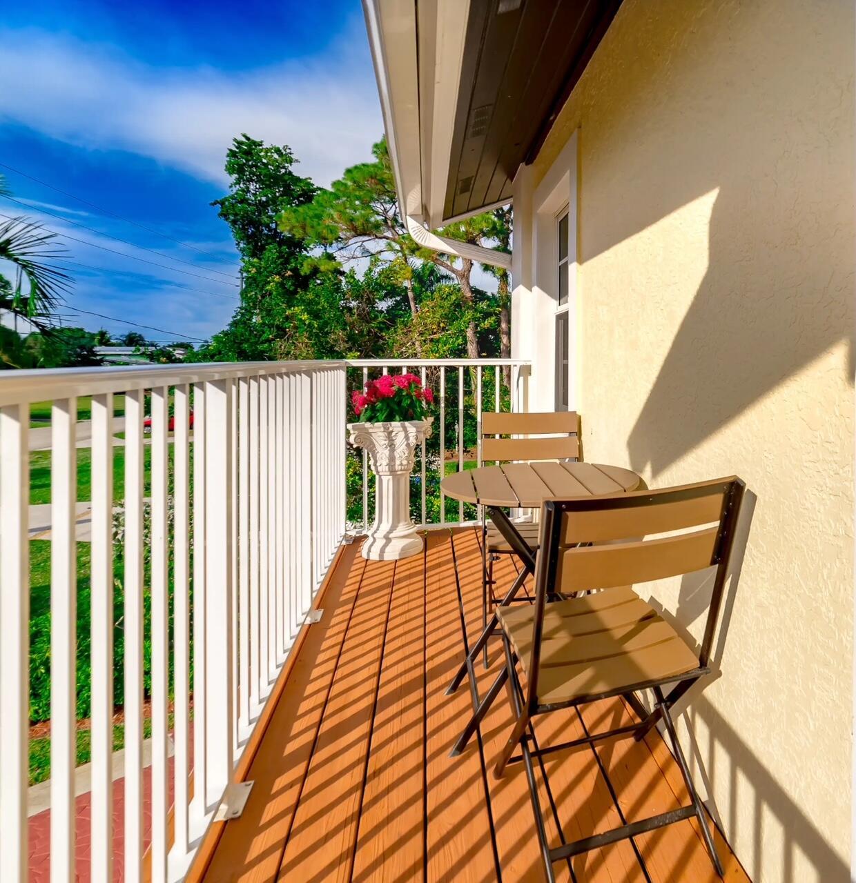 FLORAL PARK LANTANA - Residential