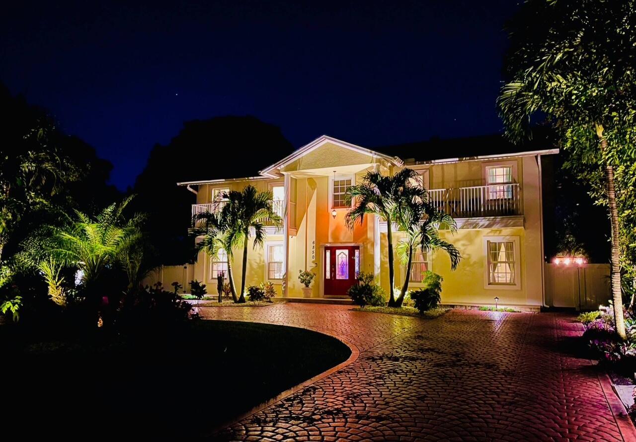 FLORAL PARK LANTANA - Residential
