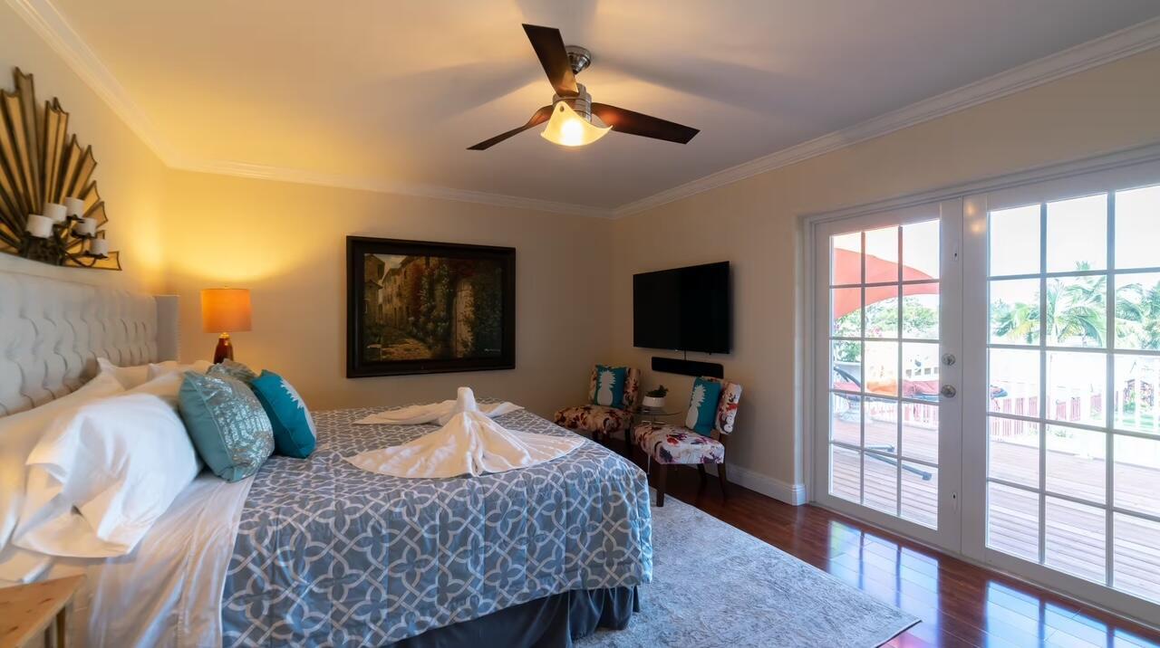 FLORAL PARK LANTANA - Residential