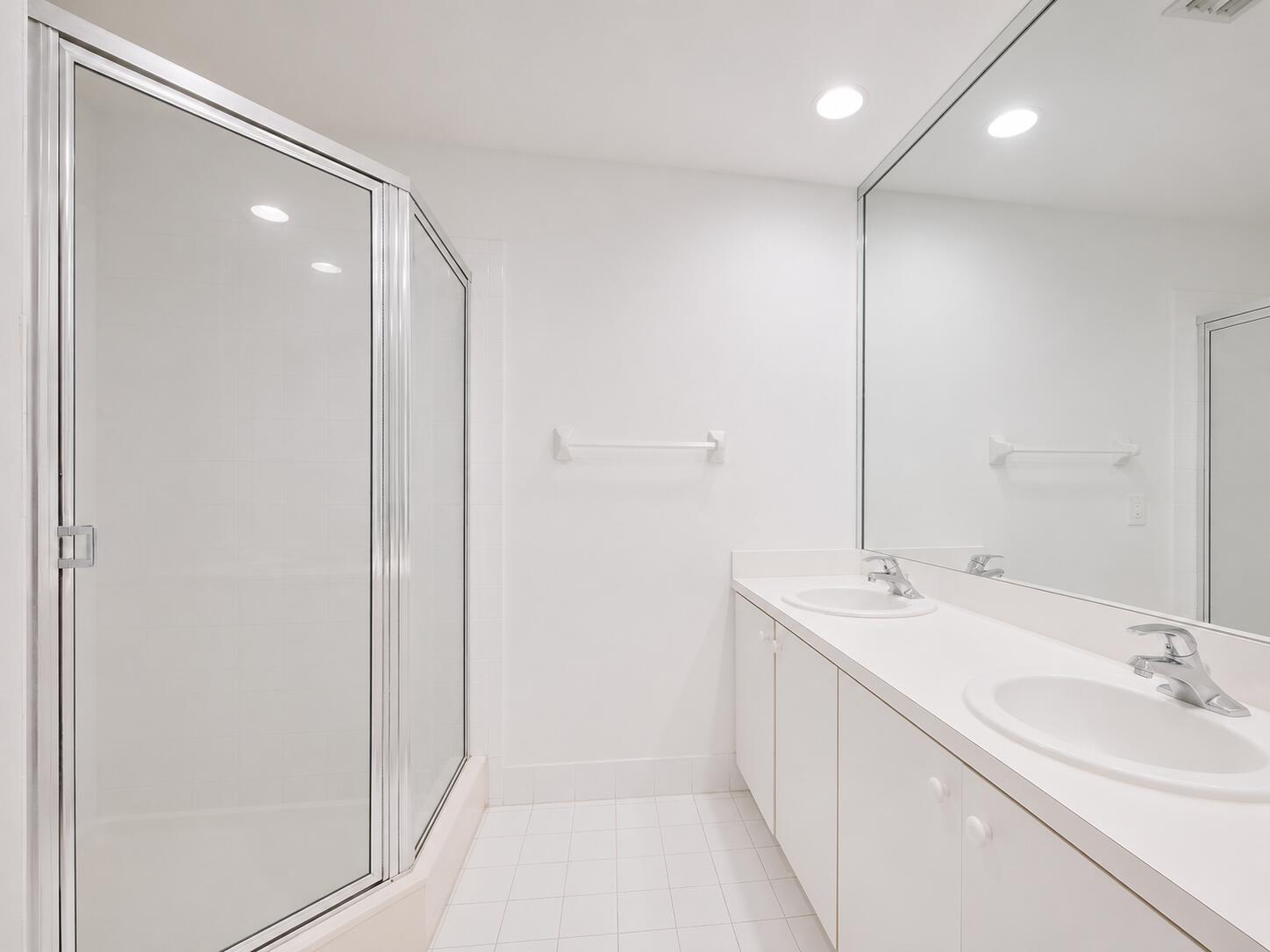 WYNDHAM LAKES EAST - Residential