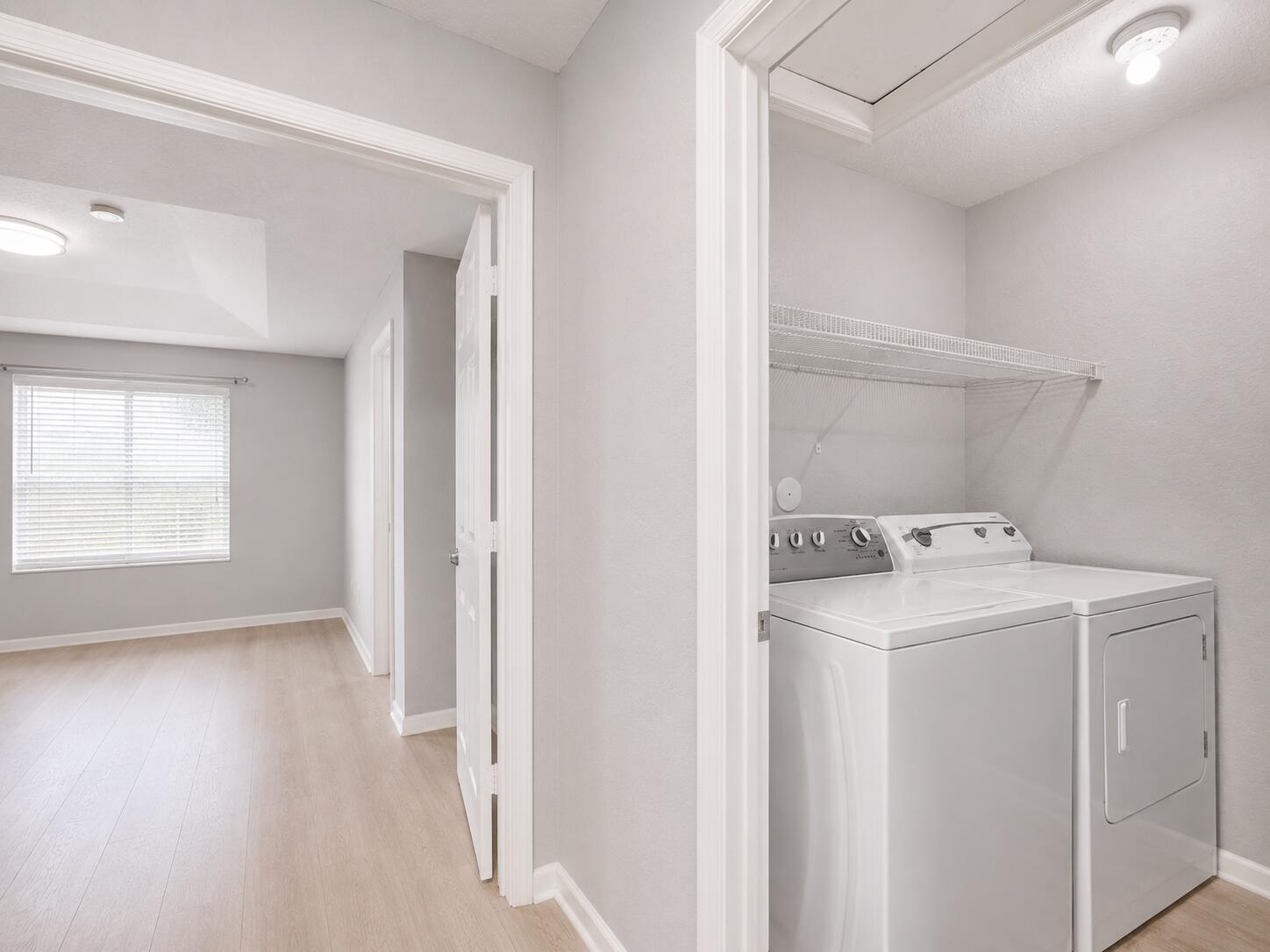 WYNDHAM LAKES EAST - Residential