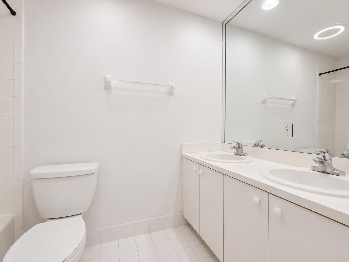 WYNDHAM LAKES EAST - Residential