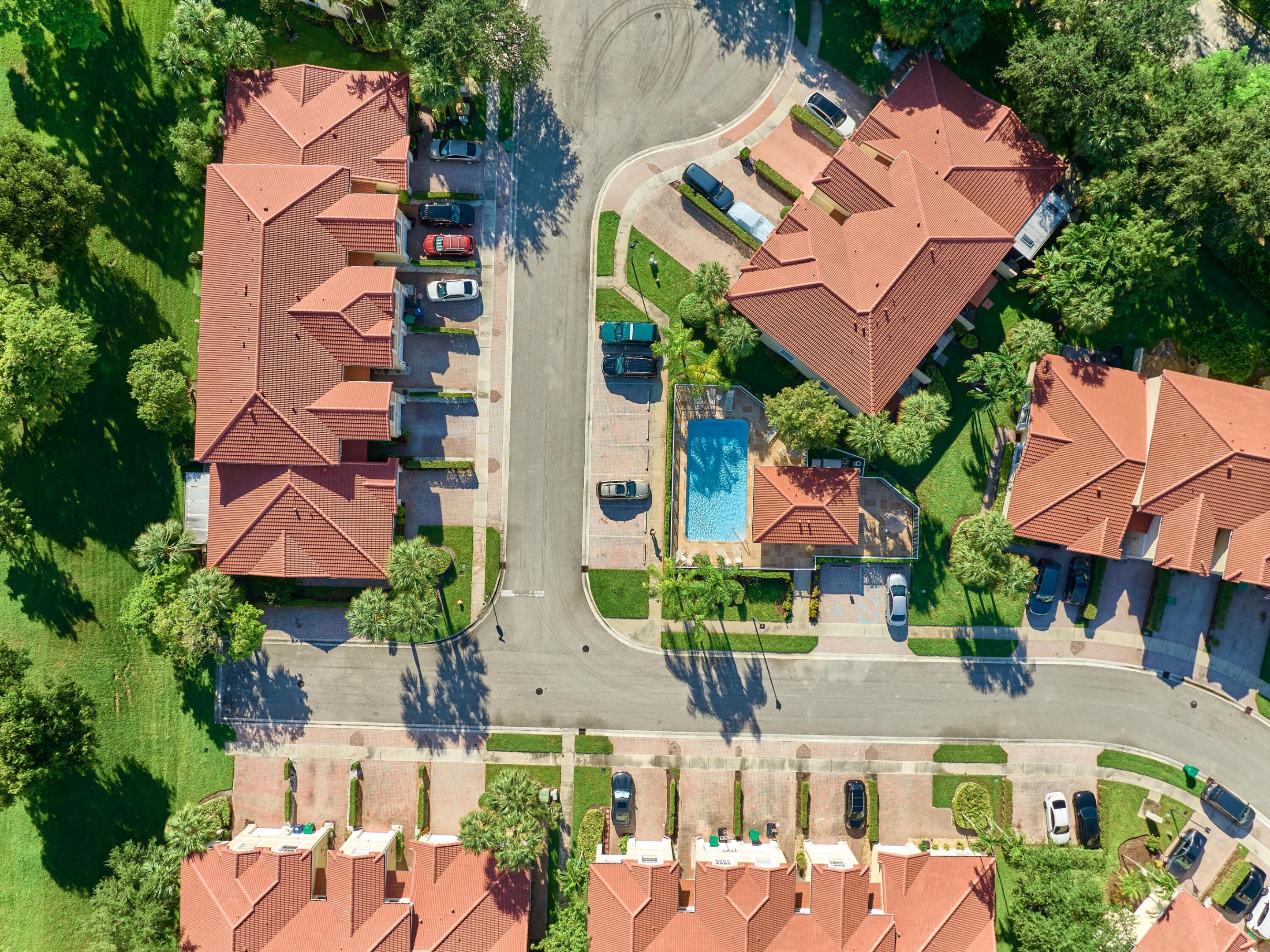 WYNDHAM LAKES EAST - Residential