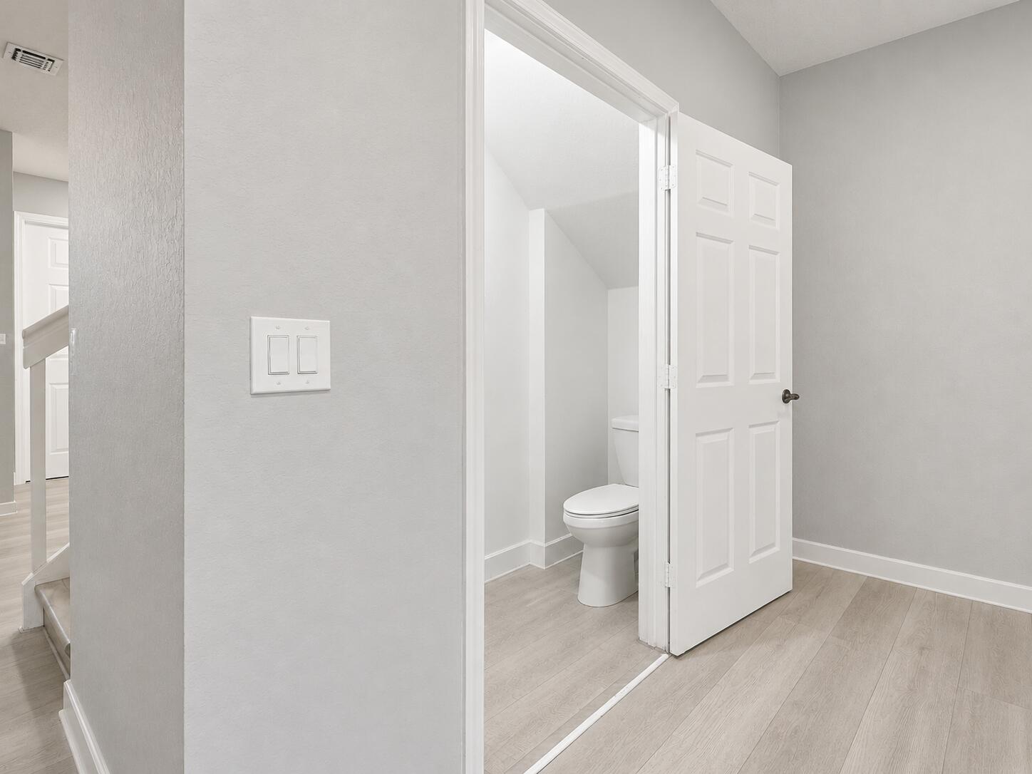 WYNDHAM LAKES EAST - Residential