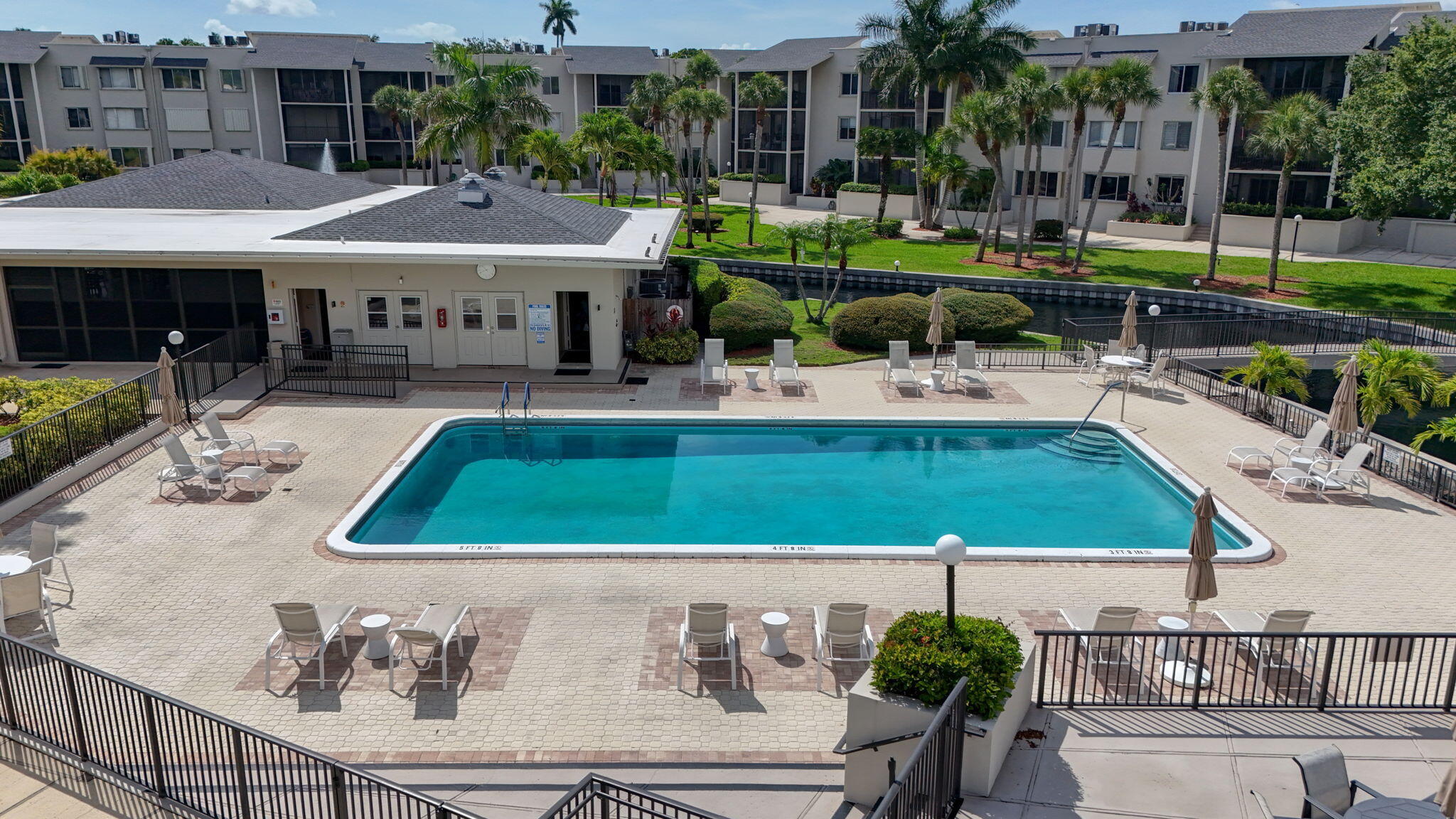 LONGWOOD 2 CONDO - Residential