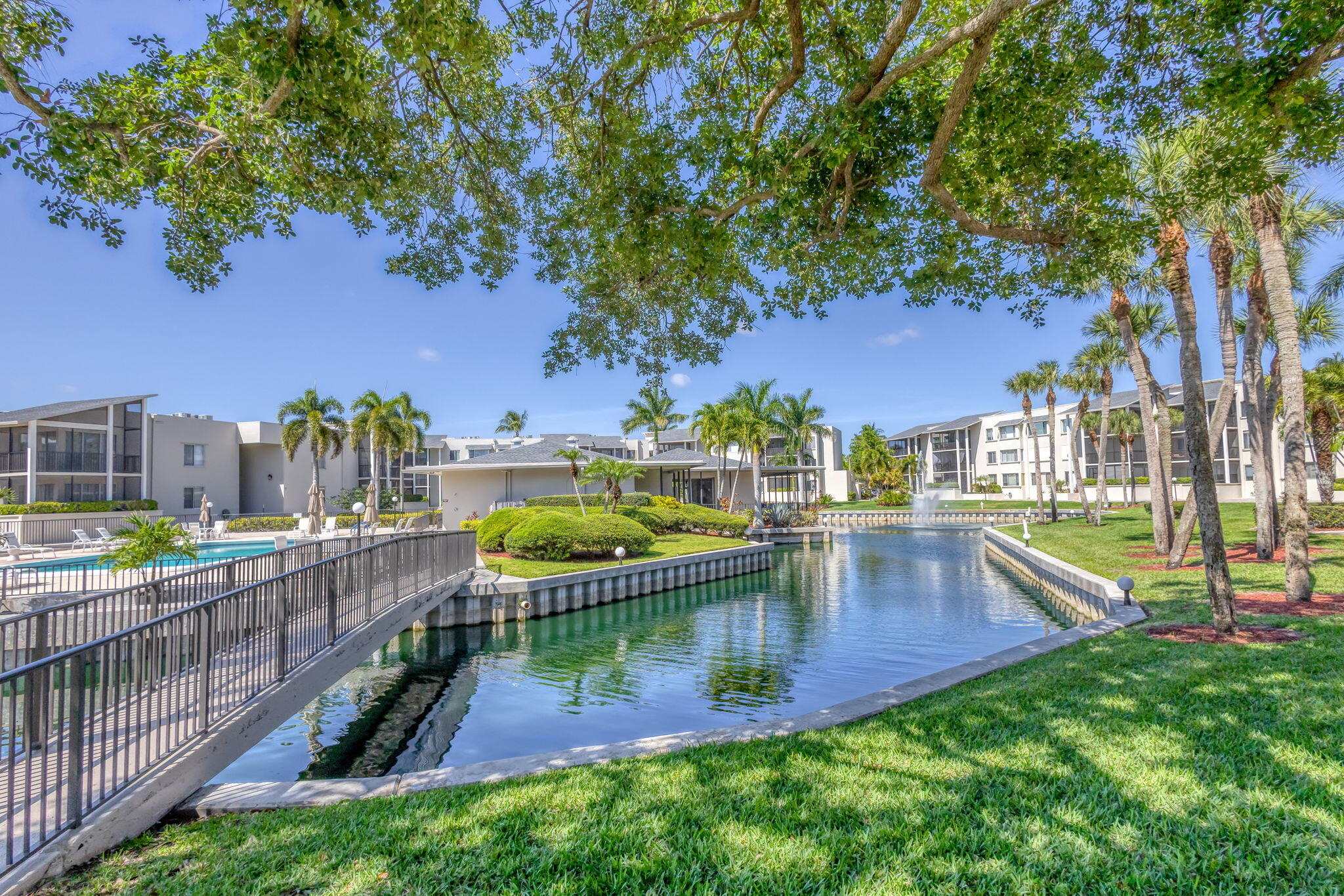 LONGWOOD 2 CONDO - Residential