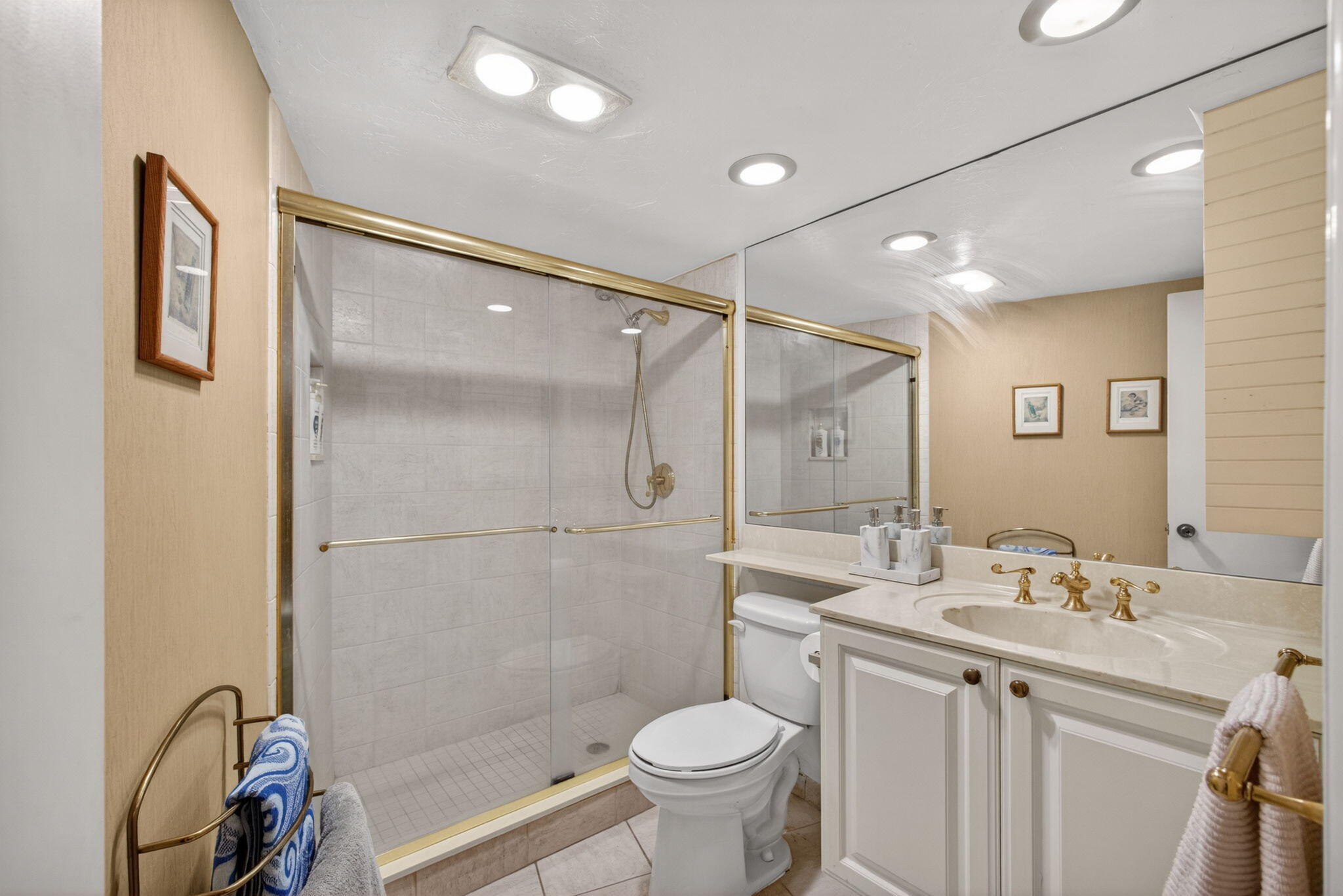 LONGWOOD 2 CONDO - Residential