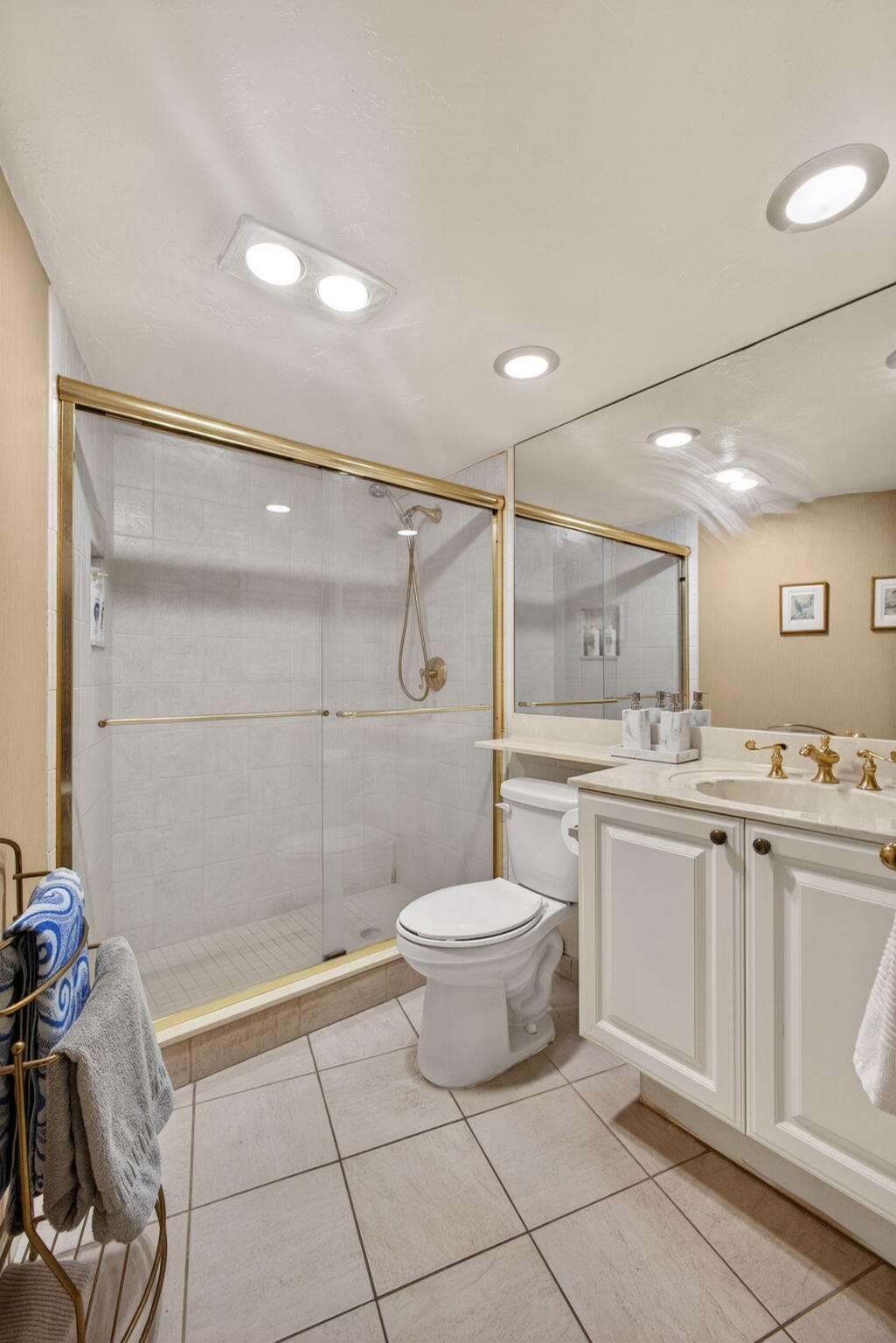 LONGWOOD 2 CONDO - Residential