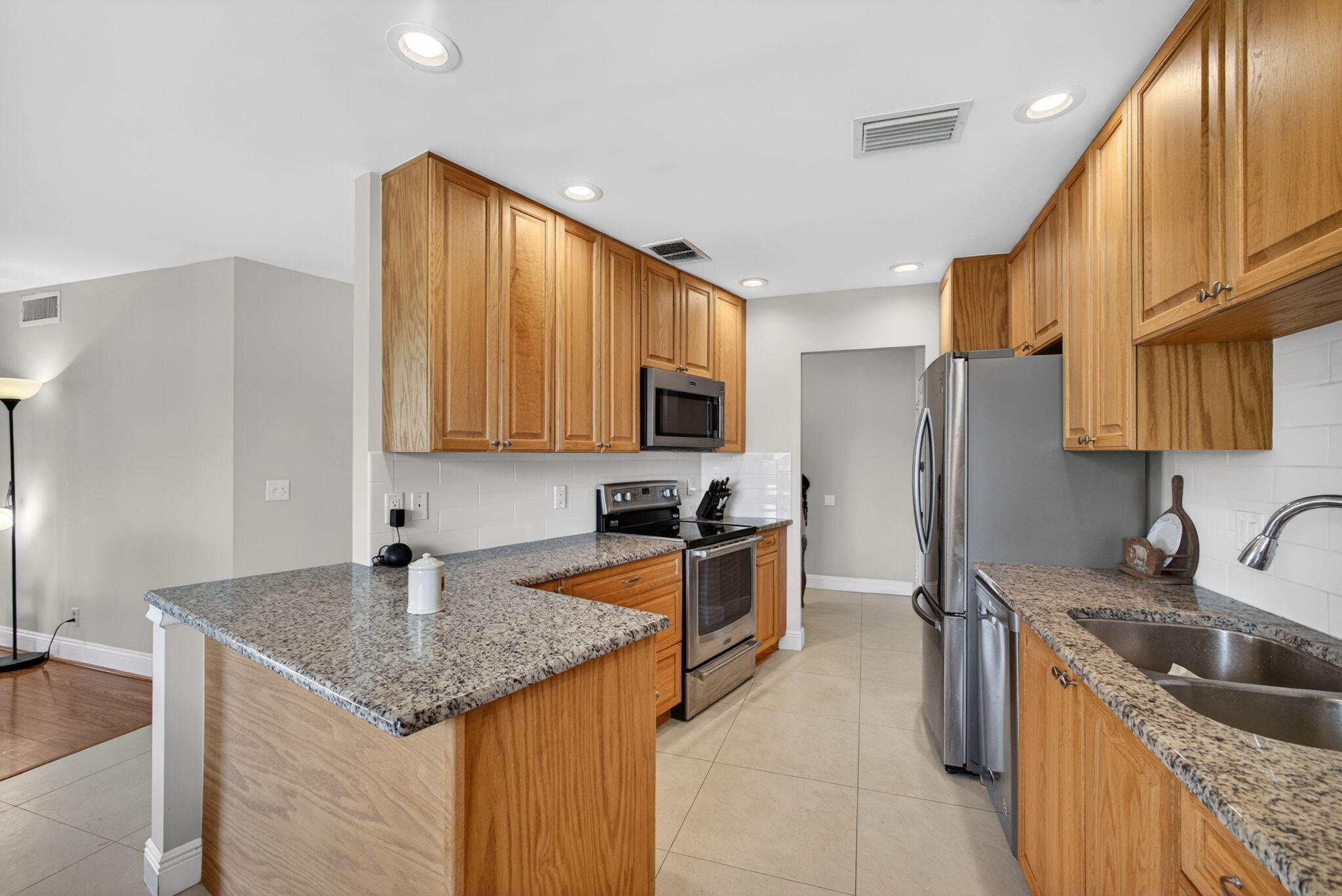 LONGWOOD 2 CONDO - Residential