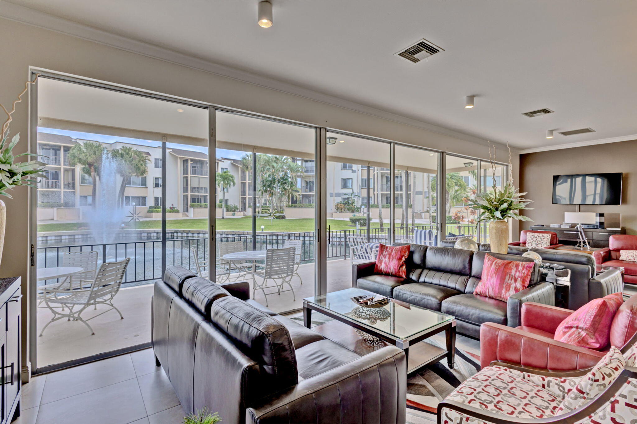 LONGWOOD 2 CONDO - Residential