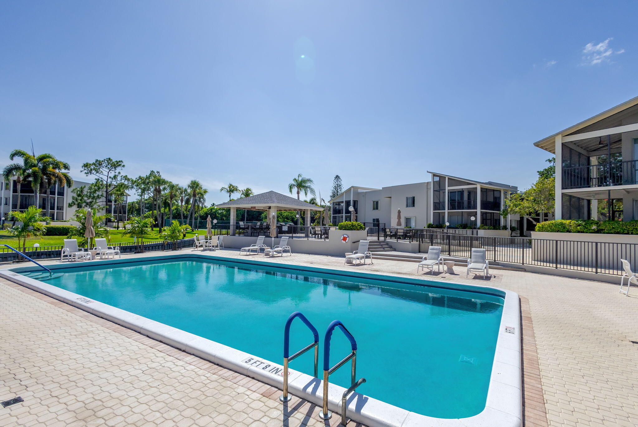 LONGWOOD 2 CONDO - Residential