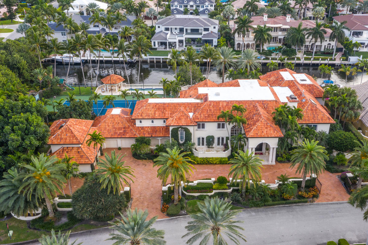 ROYAL PALM YACHT & COUNTRY CLUB - Residential