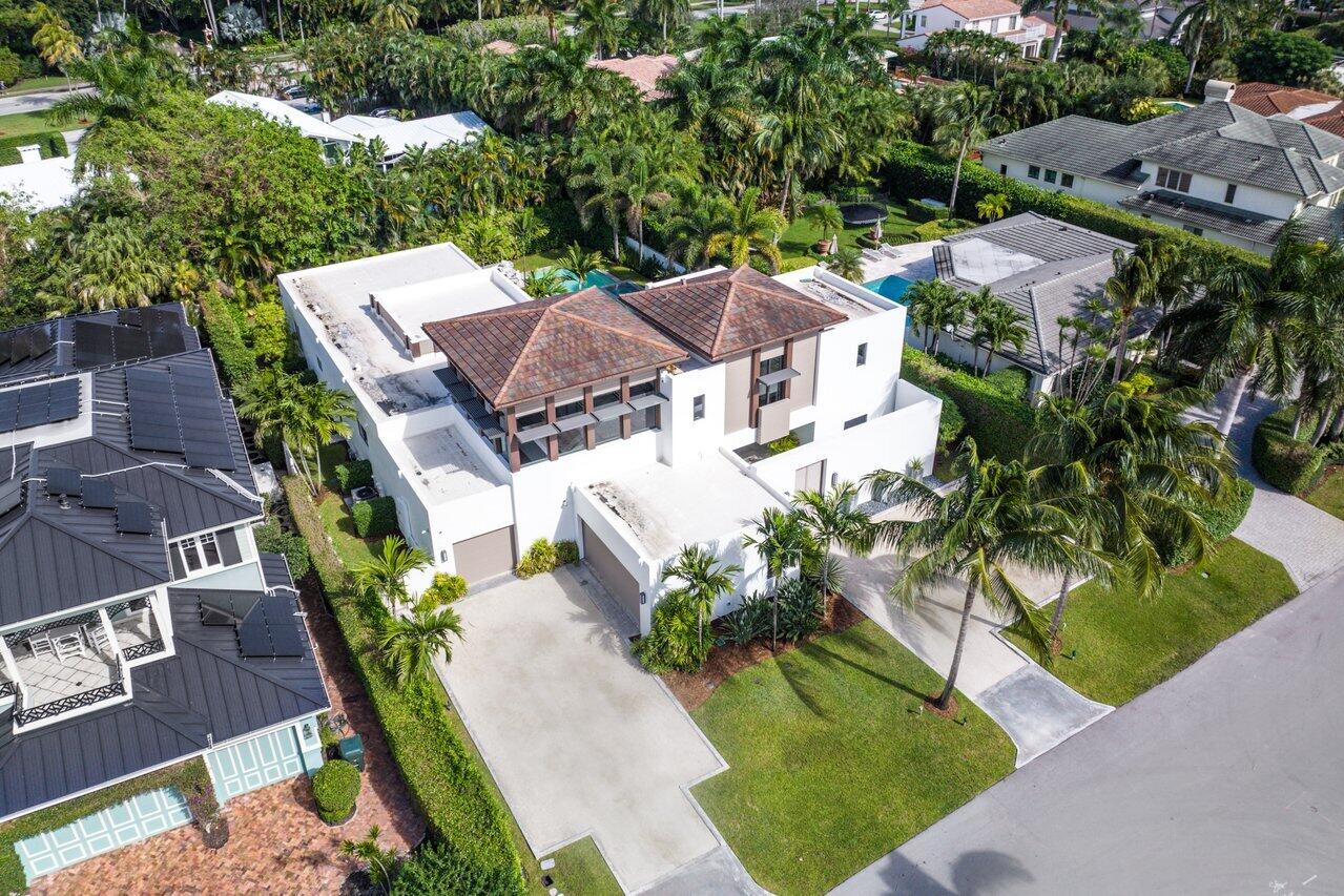ROYAL PALM YACHT & COUNTRY CLUB - Residential