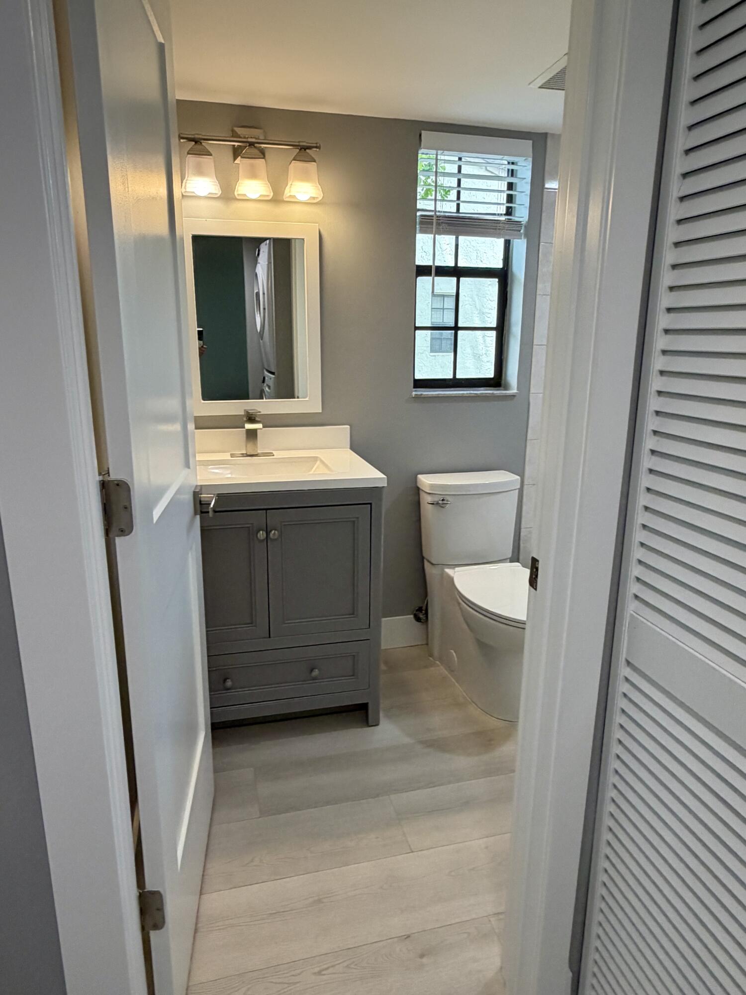 LAKE WINDWOOD CONDO - Residential