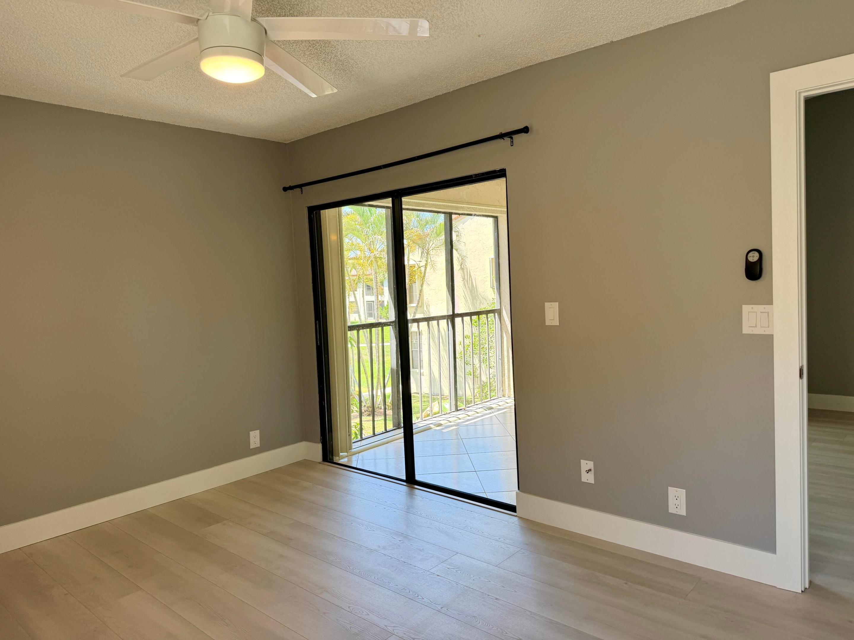 LAKE WINDWOOD CONDO - Residential