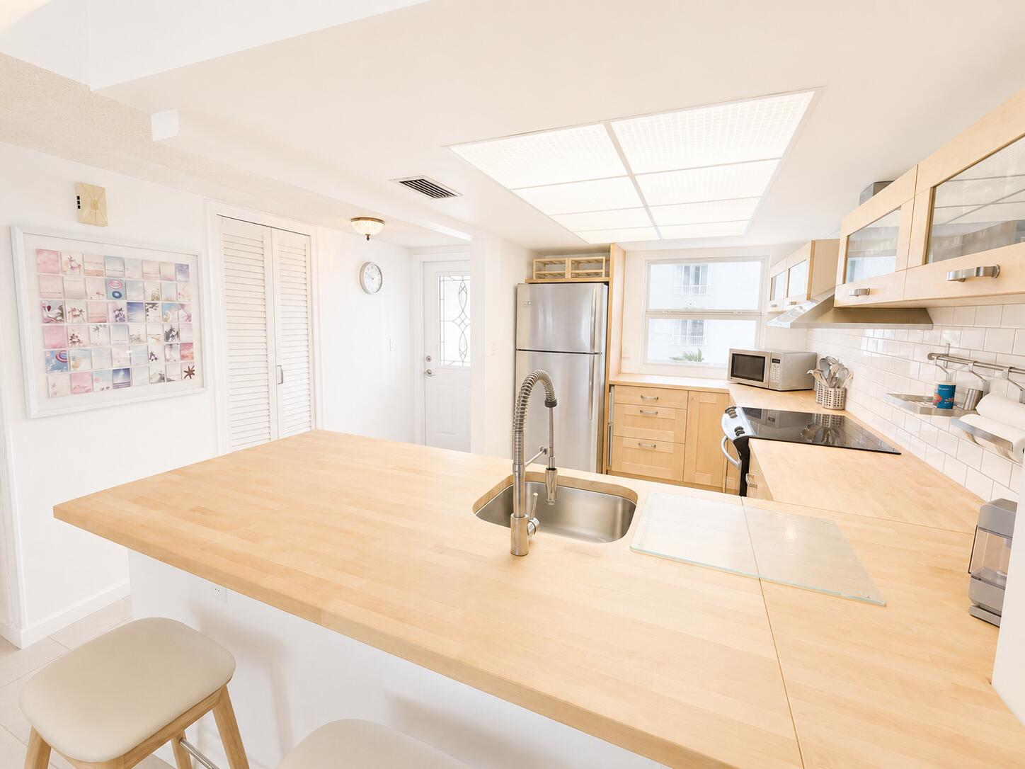 OCEAN HILLSBORO CONDO - Residential Lease