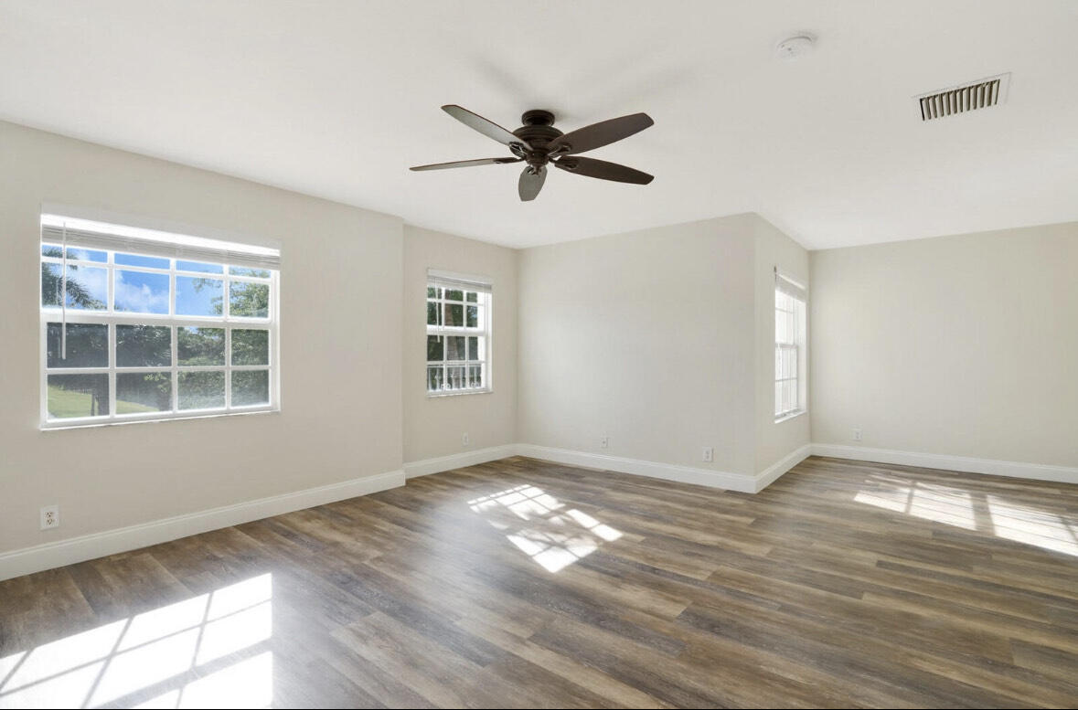 DREXEL PARK TOWNHOMES I CONDO - Residential Lease
