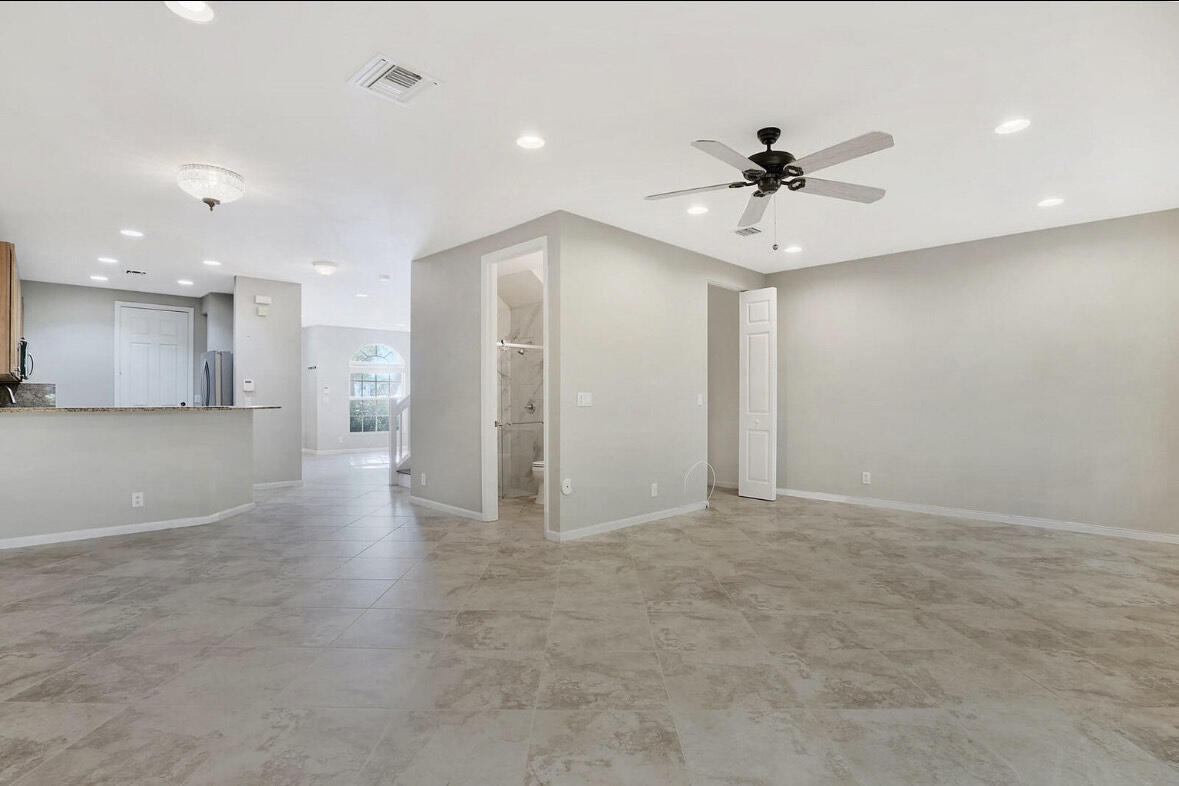 DREXEL PARK TOWNHOMES I CONDO - Residential Lease