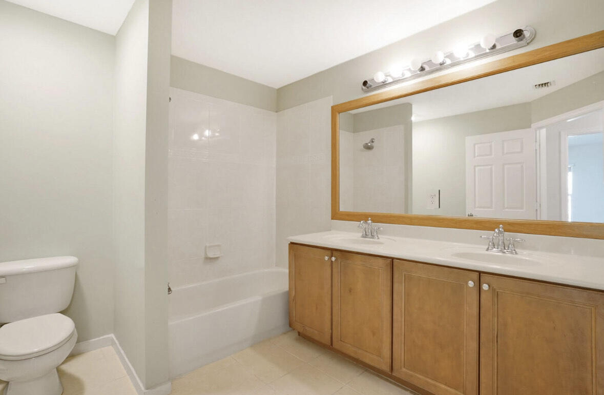 DREXEL PARK TOWNHOMES I CONDO - Residential Lease