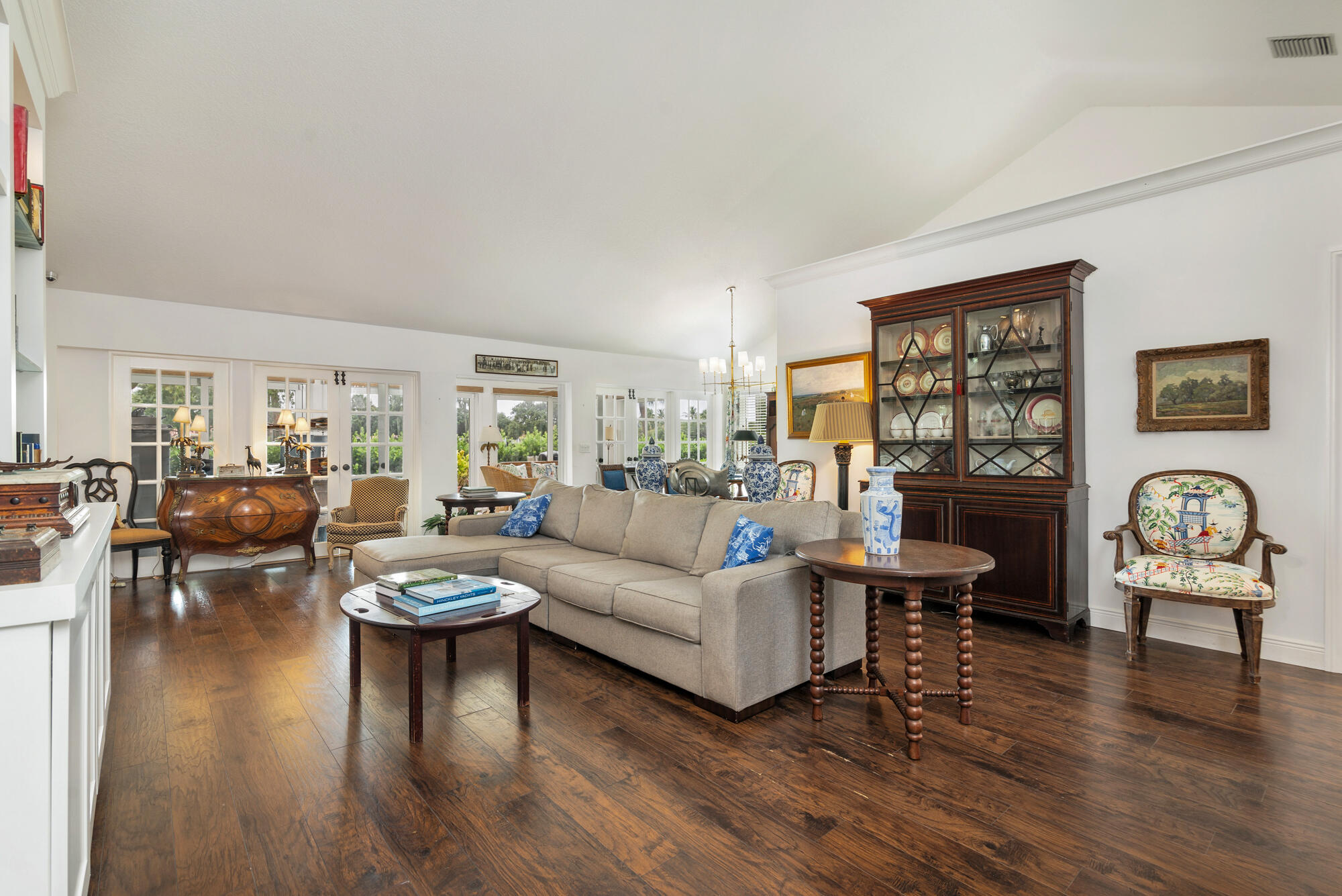 SARATOGA BAY - Residential