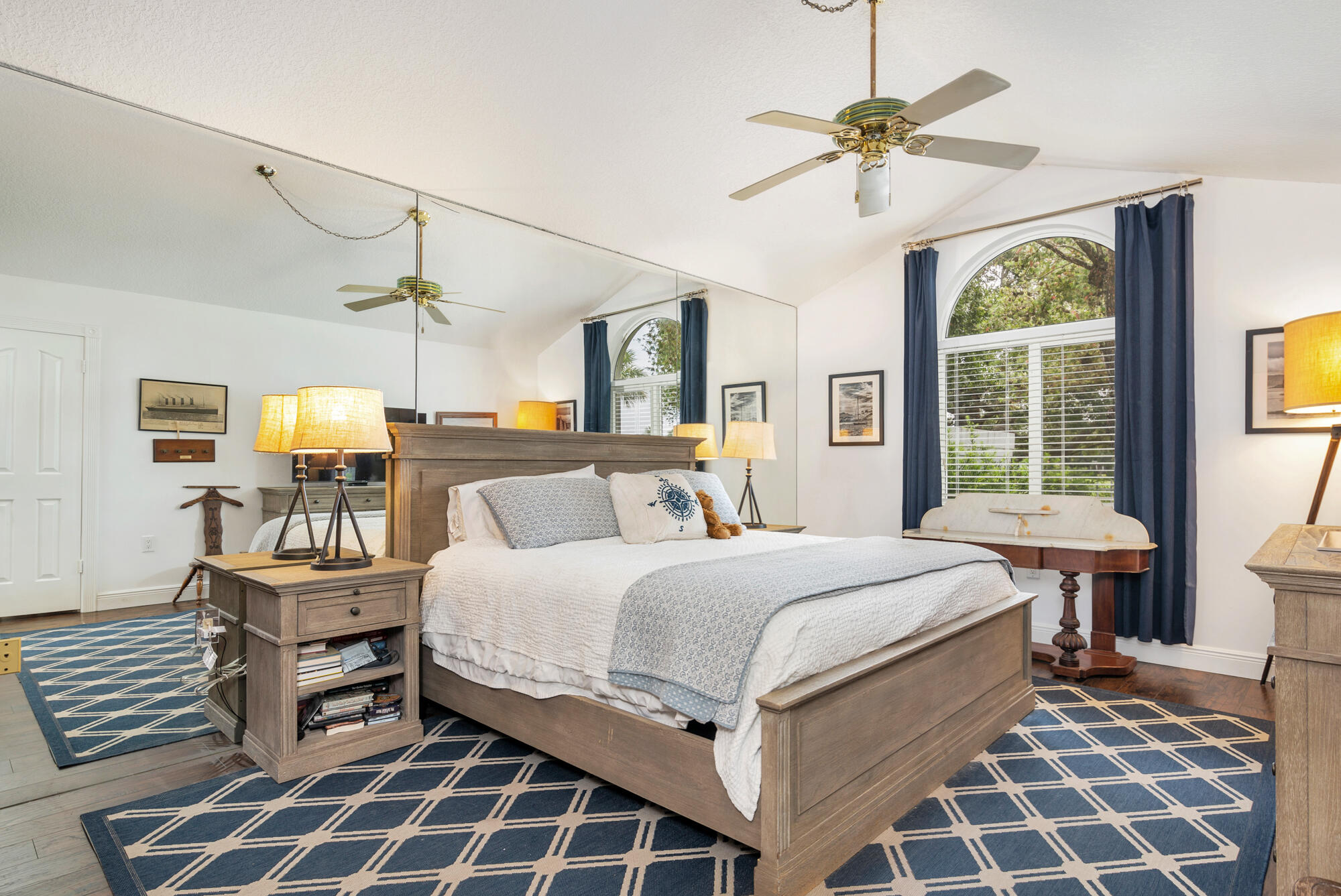 SARATOGA BAY - Residential