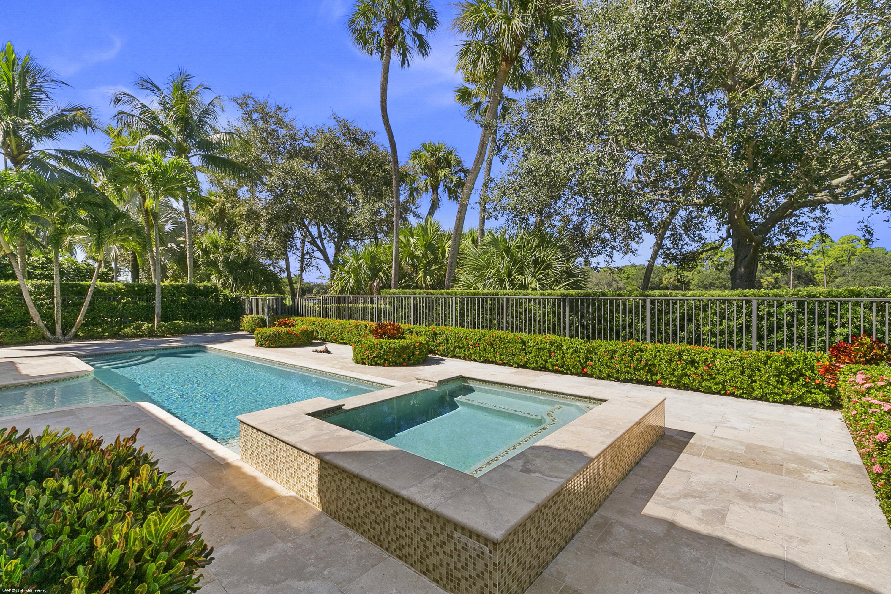 OLD PALM - Residential