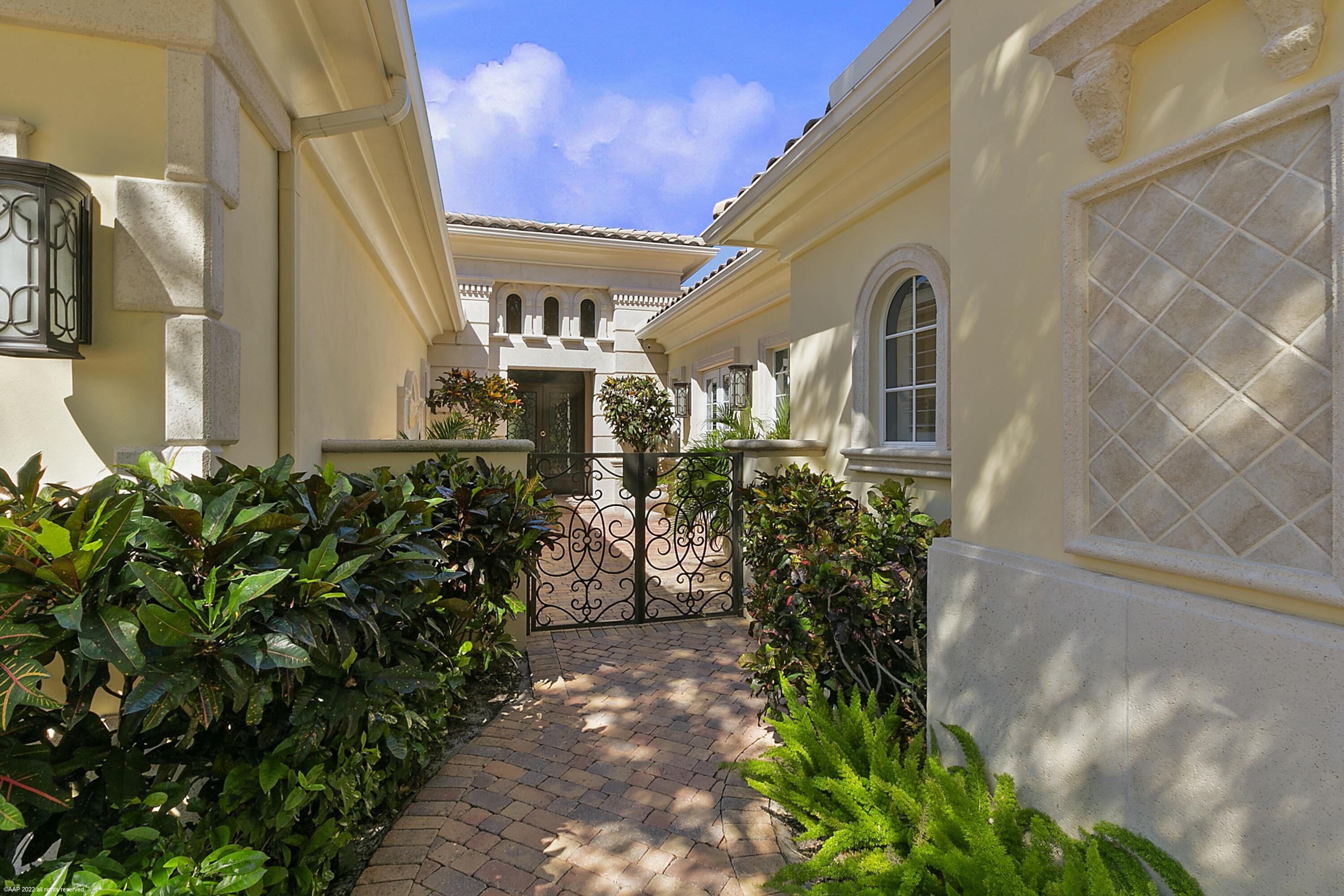 OLD PALM - Residential