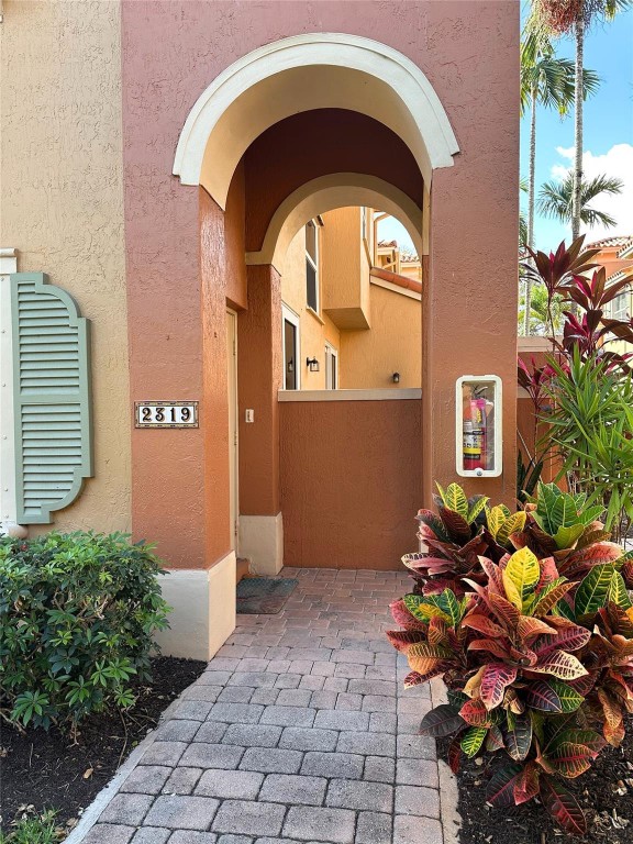 VILLAS AT HARBOR ISLES - Residential