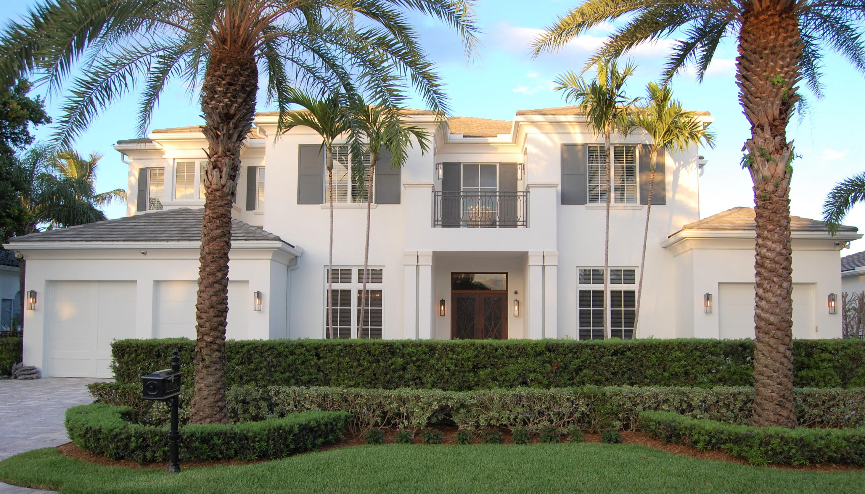 ROYAL PALM YACHT & COUNTRY CLUB - Residential
