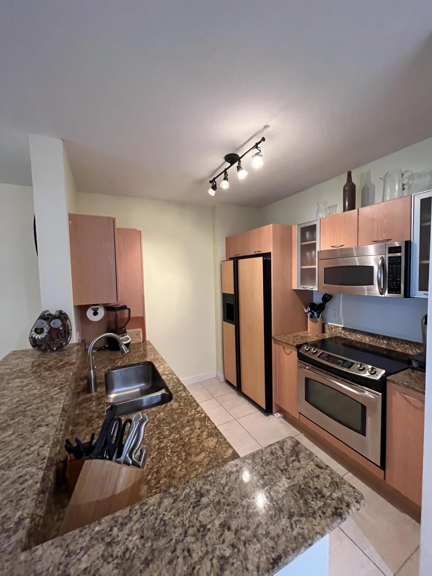 MARINA VILLAGE AT BOYNTON BEACH CONDO - Residential Lease