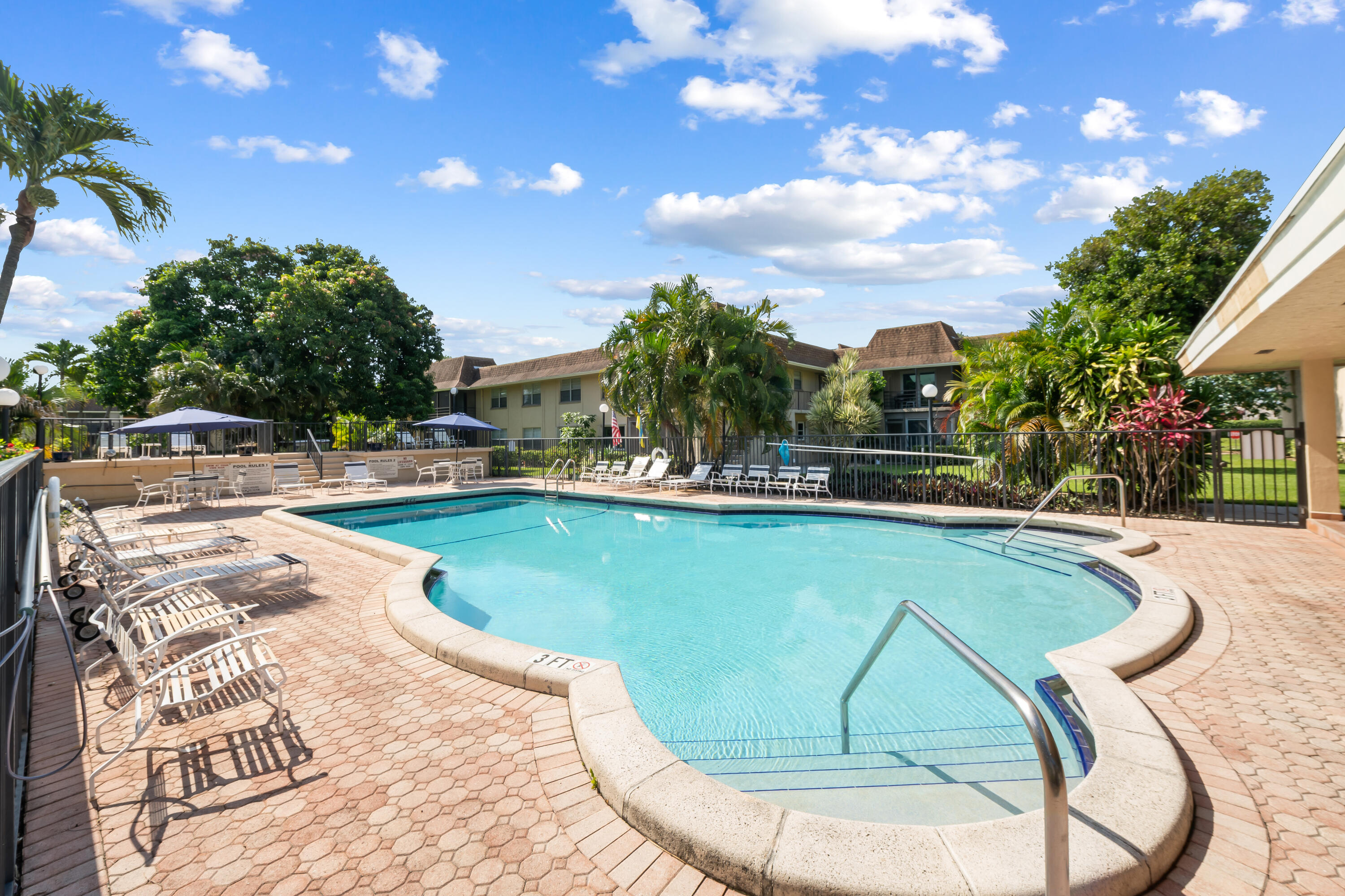 BOCA LINDA CONDO - Residential