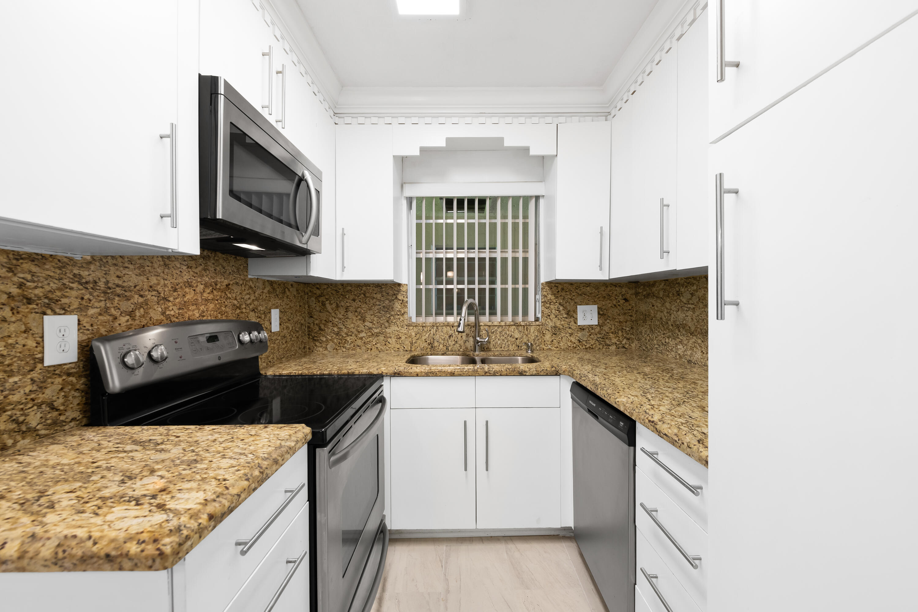 BOCA LINDA CONDO - Residential