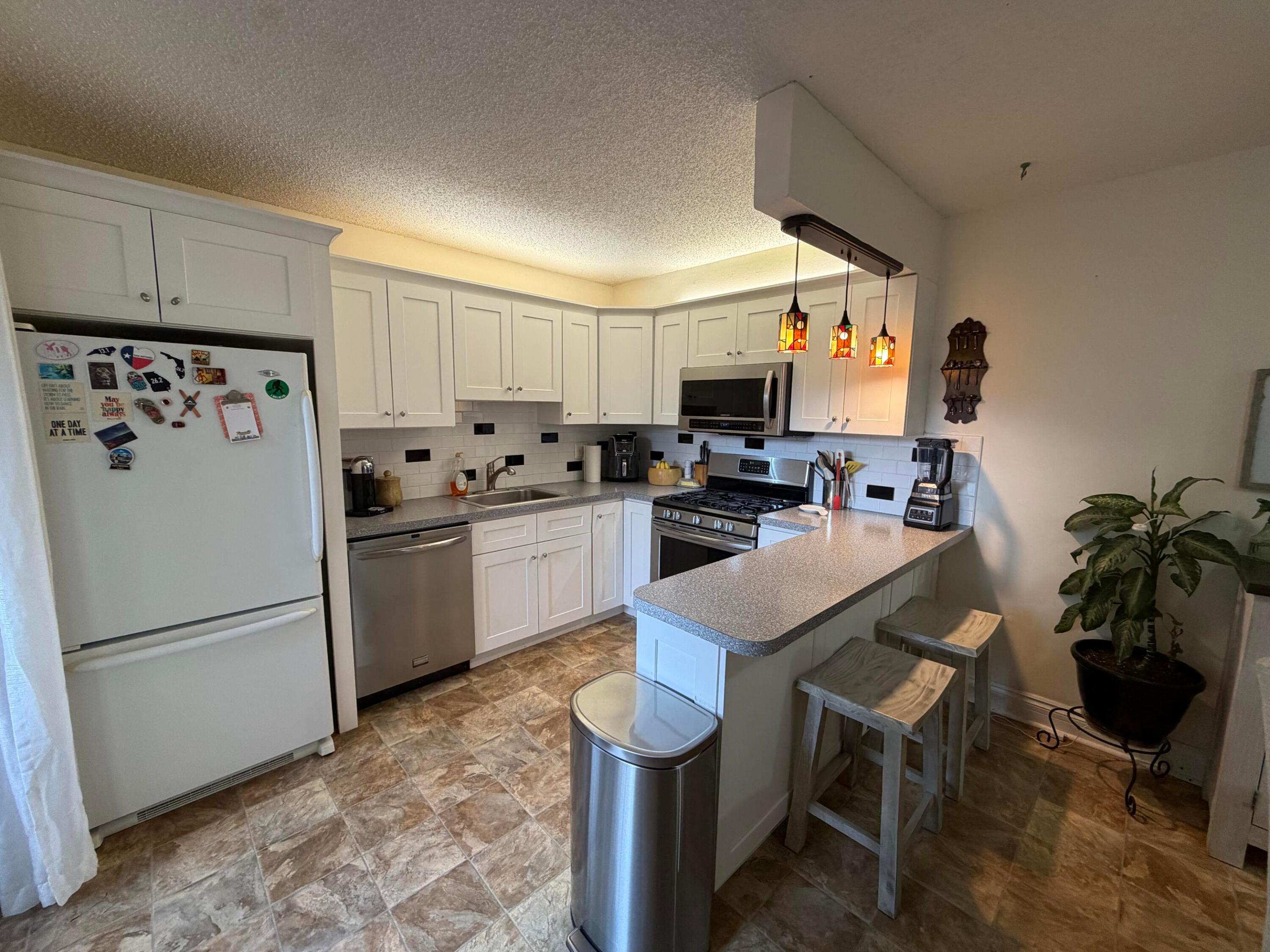 LAKEWOOD OF PALM SPRINGS - Residential
