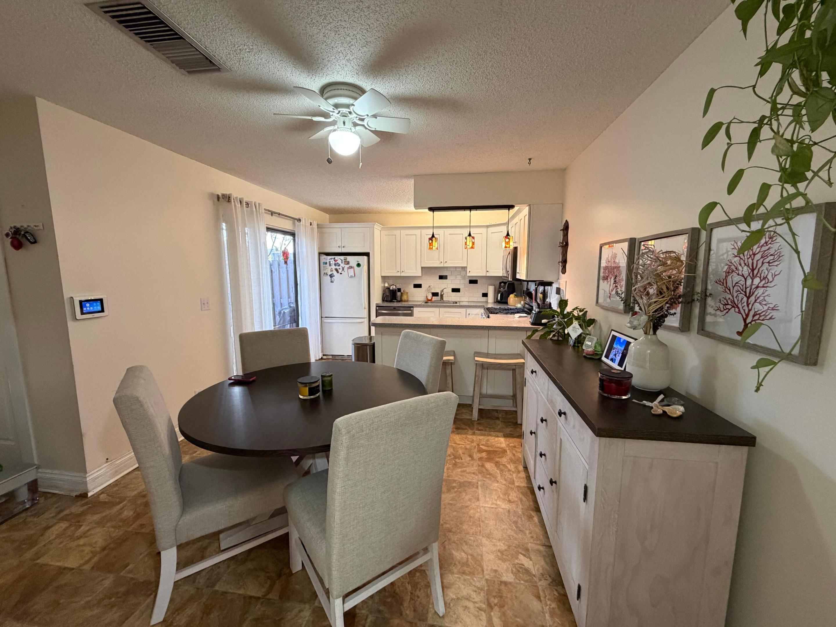 LAKEWOOD OF PALM SPRINGS - Residential