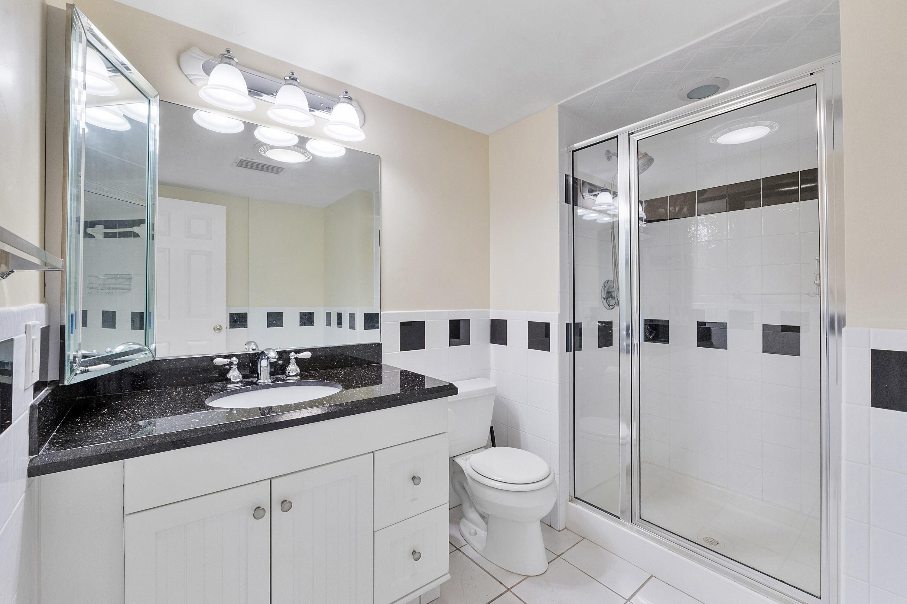 GLADES OF BOCA LAGO CONDO - Residential