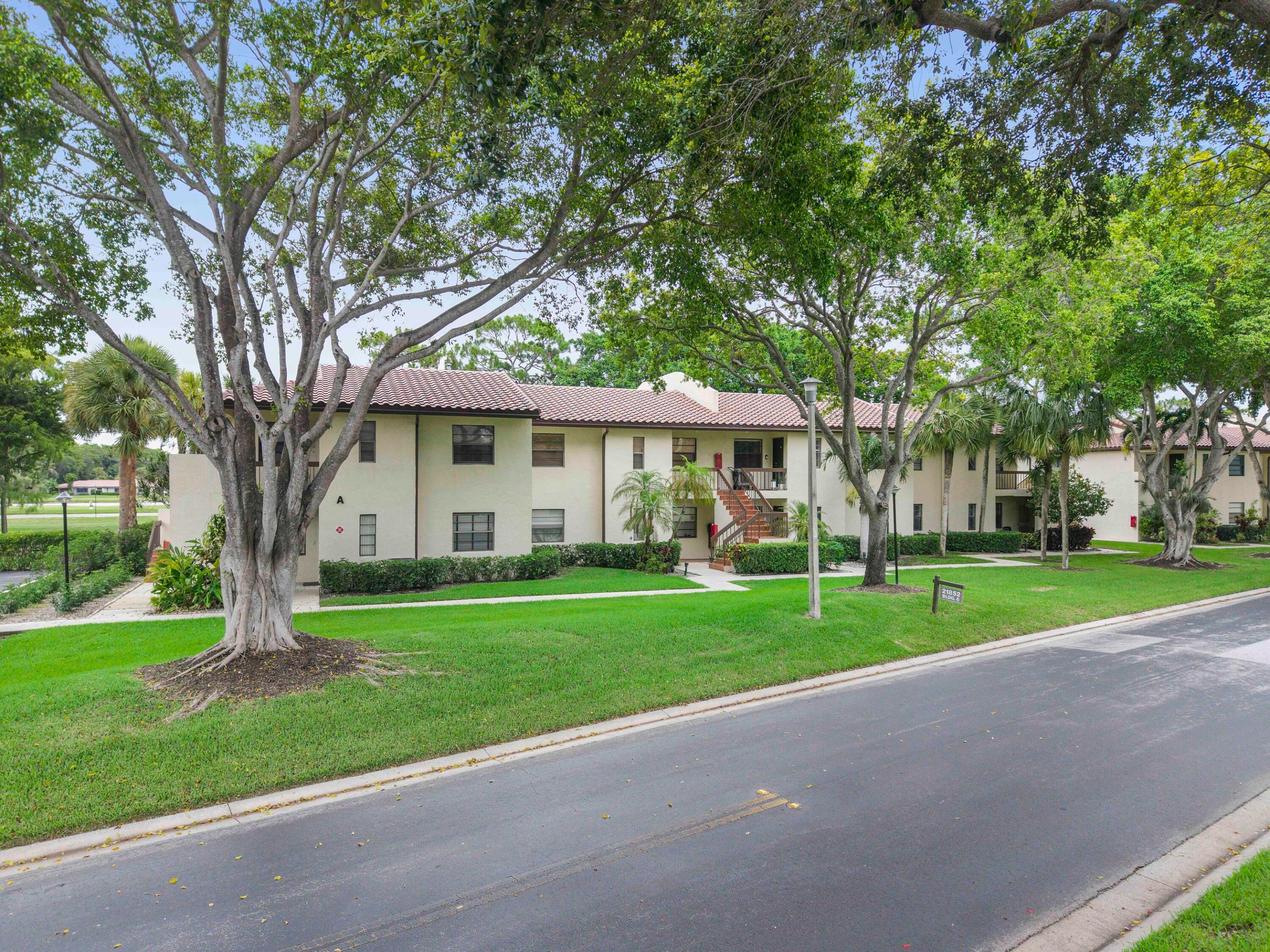 GLADES OF BOCA LAGO CONDO - Residential