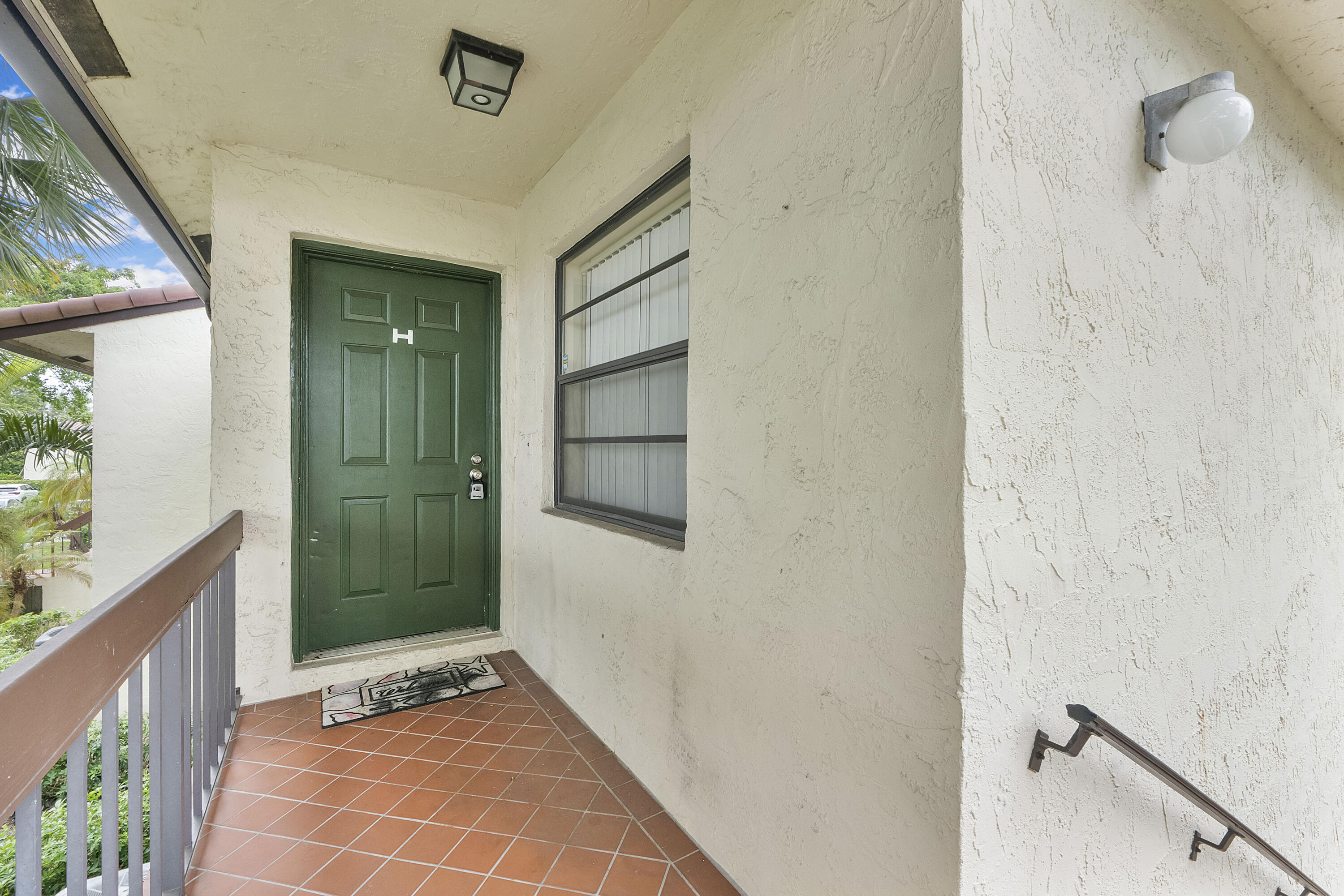 GLADES OF BOCA LAGO CONDO - Residential