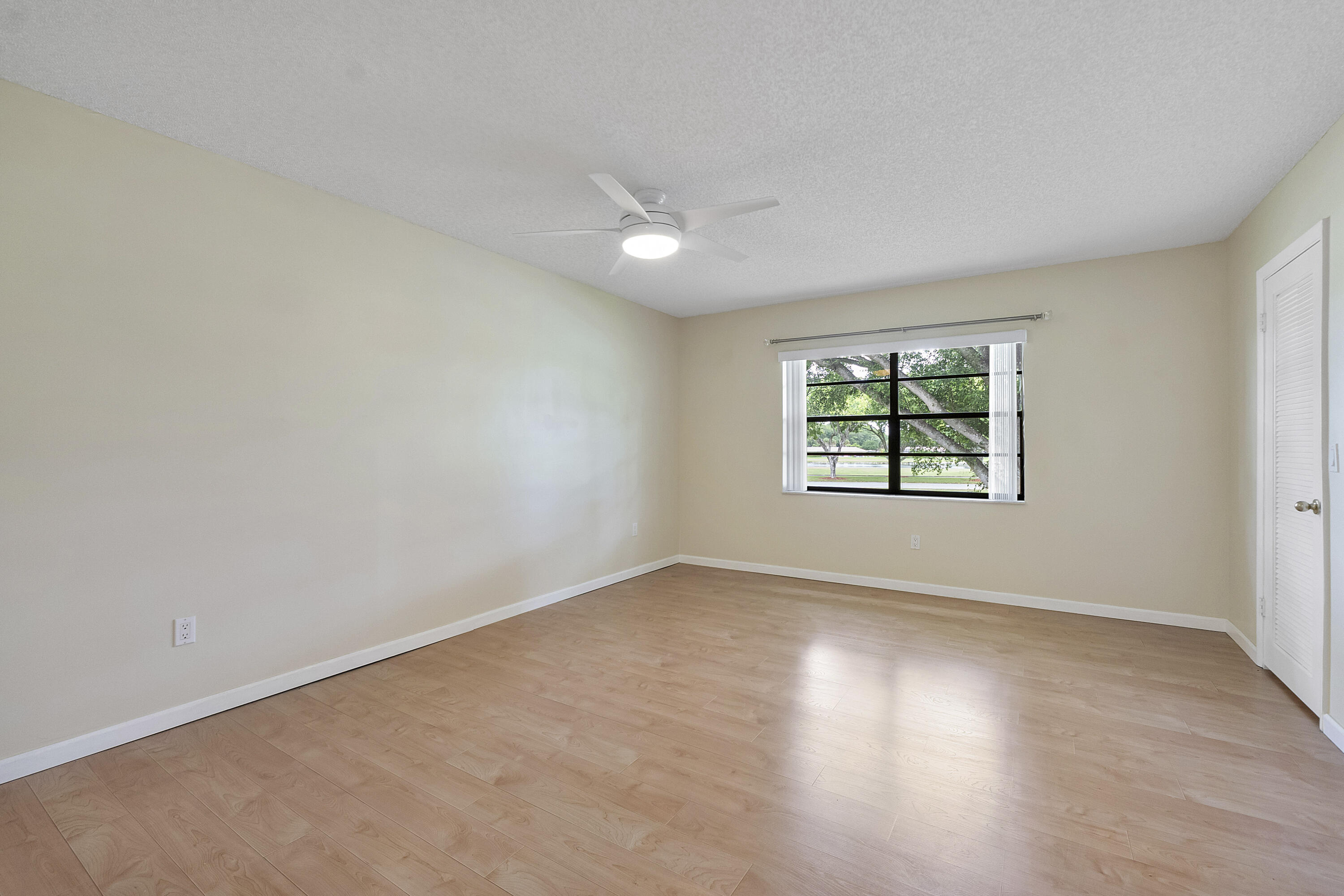 GLADES OF BOCA LAGO CONDO - Residential